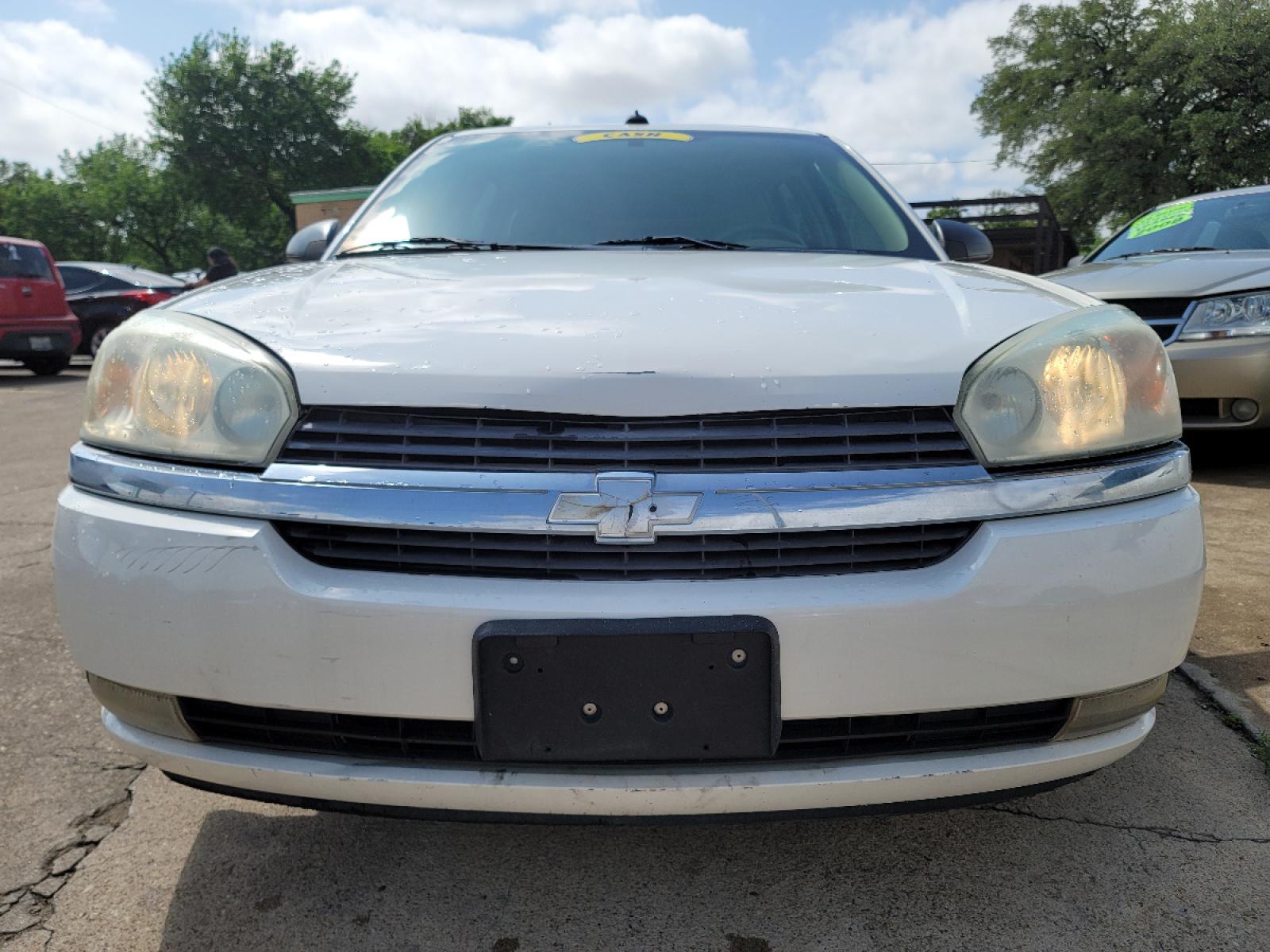 2004 WHITE /Beige Chevrolet MALIBU MAXX LT LT (1G1ZU64814F) with an V6 engine, Auto transmission, located at 2660 S.Garland Avenue, Garland, TX, 75041, (469) 298-3118, 32.885551, -96.655602 - CASH$$$$$$$$$$$ CAR......rnrnThis is a 2004 Chevy Malibu MAXX LT! Double Sunroof! Heated Seats! Come in for a test drive today. We are open from 10am-7pm Monday-Saturday. - Photo #10