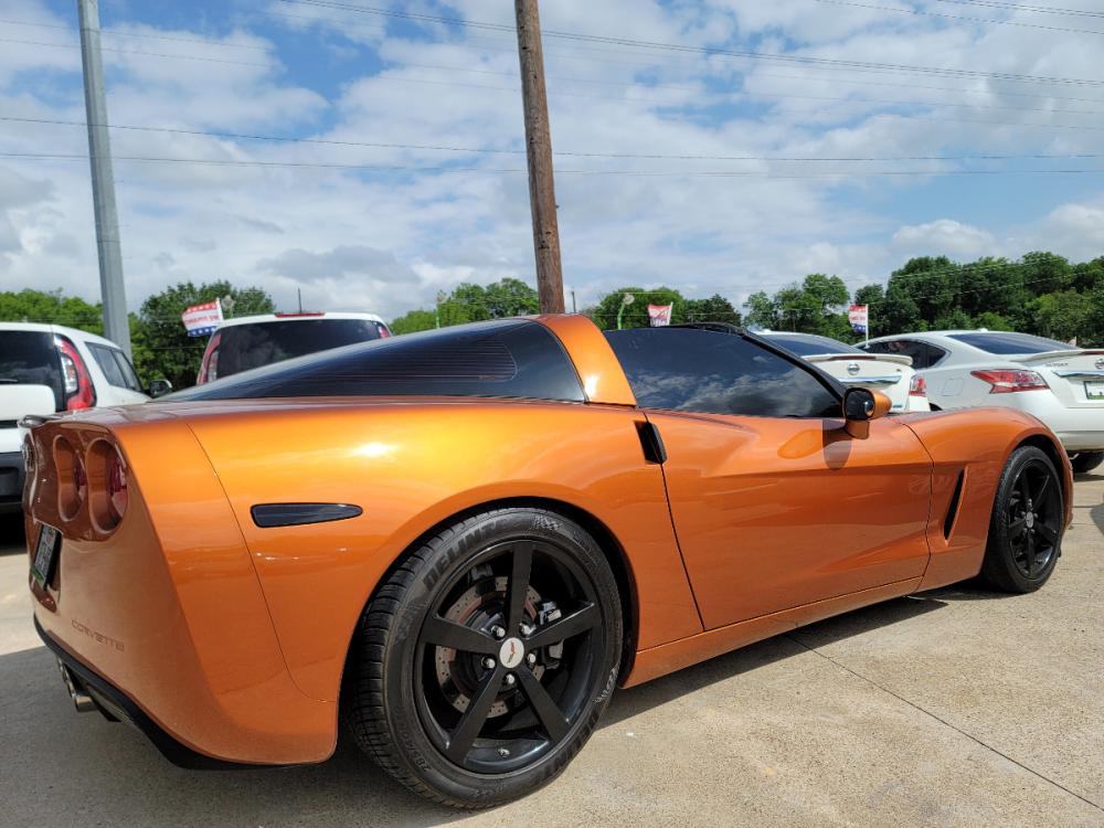 2008 SUNSET ORANGE /CASHMERE Chevrolet Corvette (1G1YY26W585) with an 6.2L V8 OHV 16V engine, AUTO transmission, located at 2660 S.Garland Avenue, Garland, TX, 75041, (469) 298-3118, 32.885551, -96.655602 - VERY FAST, VERY CLEAN, LOW MILE 2008 CORVETTE COUPE! MUST SEE!rnrnrnGM PERFORMANCE PARTS LS3 