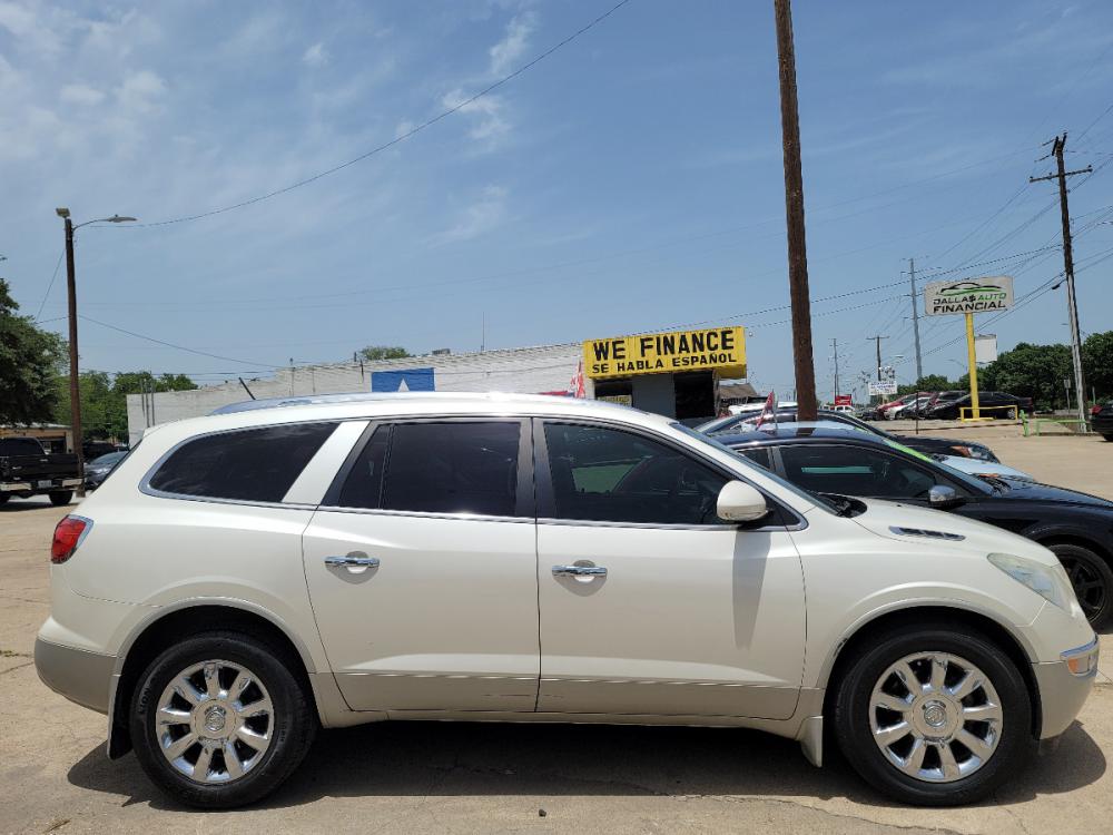 2012 WHITE /BEIGE LEATHER BUICK ENCLAVE LEATHER LEATHER (5GAKRCED7CJ) , AUTO transmission, located at 2660 S.Garland Avenue, Garland, TX, 75041, (469) 298-3118, 32.885551, -96.655602 - This is a SUPER CLEAN 2012 BUICK ENCLAVE LEATHER SUV! BACK UP CAMERA! REAR DVD! HEATED/LEATHER SEATS! BLUETOOTH! BOSE SOUND! 3RD ROW! SUPER NICE! Come in for a test drive today. We are open from 10am-7pm Monday-Saturday.rnrnLet us be your car dealer! Call us with any questions at 469.484-7987, or em - Photo #2