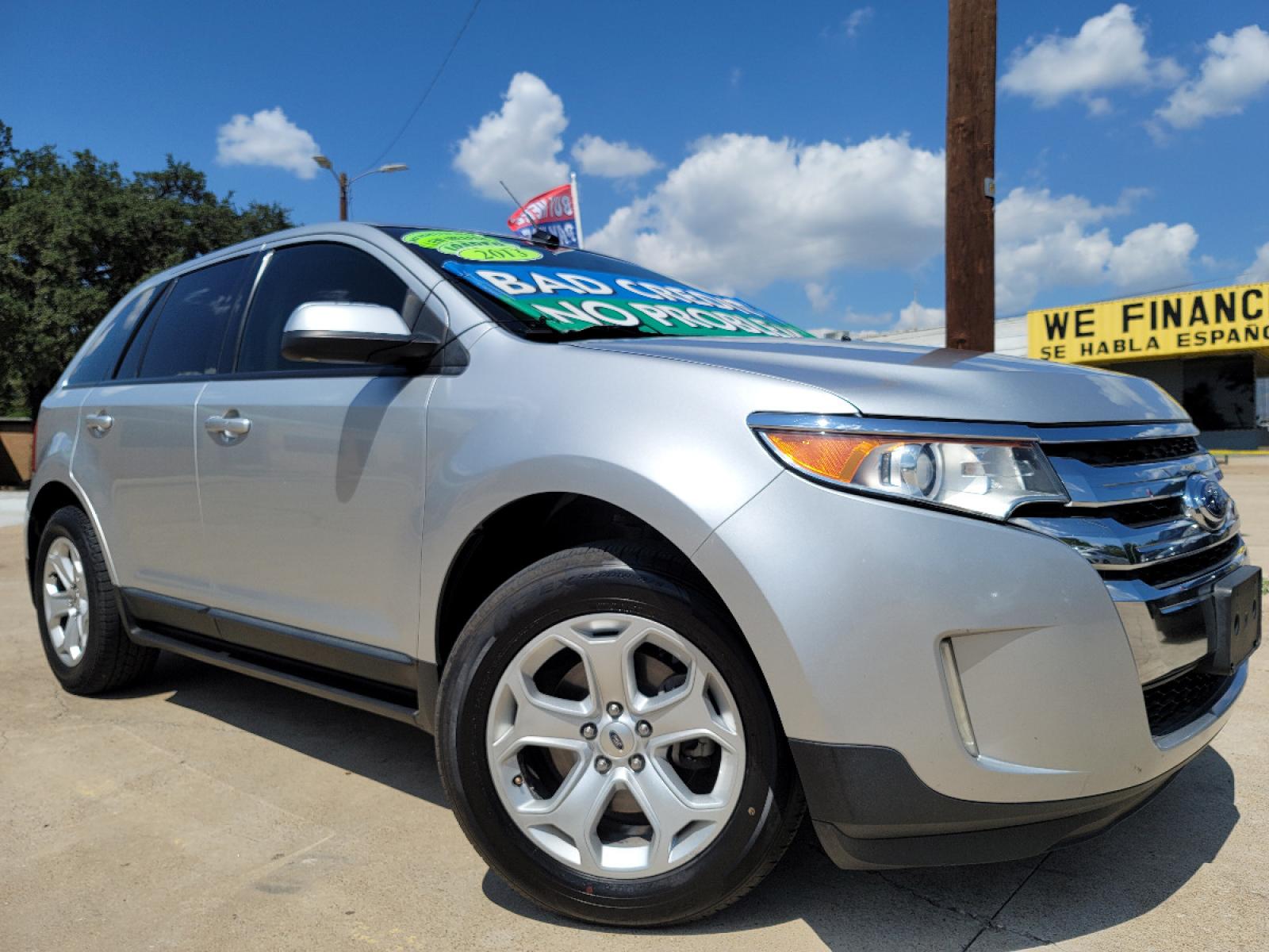 2013 SILVER /BLACK Ford Edge SEL (2FMDK3J91DB) with an 2.0L L4 DOHC 16V engine, 6-Speed Automatic transmission, located at 2660 S.Garland Avenue, Garland, TX, 75041, (469) 298-3118, 32.885551, -96.655602 - Welcome to DallasAutos4Less, one of the Premier BUY HERE PAY HERE Dealers in the North Dallas Area. We specialize in financing to people with NO CREDIT or BAD CREDIT. We need proof of income, proof of residence, and a ID. Come buy your new car from us today!!rnrnThis is a very well cared for 2013 FO - Photo #0