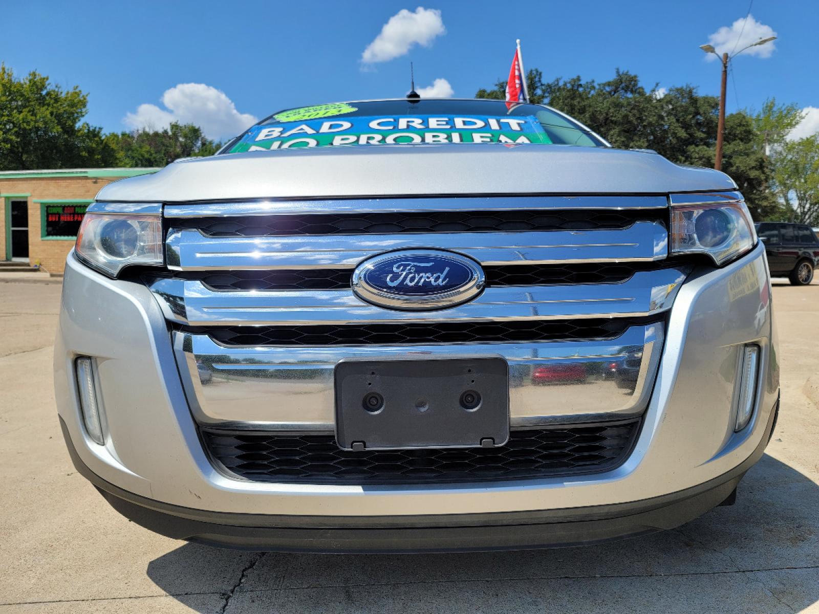 2013 SILVER /BLACK Ford Edge SEL (2FMDK3J91DB) with an 2.0L L4 DOHC 16V engine, 6-Speed Automatic transmission, located at 2660 S.Garland Avenue, Garland, TX, 75041, (469) 298-3118, 32.885551, -96.655602 - Welcome to DallasAutos4Less, one of the Premier BUY HERE PAY HERE Dealers in the North Dallas Area. We specialize in financing to people with NO CREDIT or BAD CREDIT. We need proof of income, proof of residence, and a ID. Come buy your new car from us today!!rnrnThis is a very well cared for 2013 FO - Photo #9