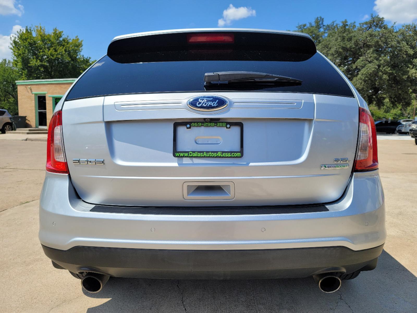 2013 SILVER /BLACK Ford Edge SEL (2FMDK3J91DB) with an 2.0L L4 DOHC 16V engine, 6-Speed Automatic transmission, located at 2660 S.Garland Avenue, Garland, TX, 75041, (469) 298-3118, 32.885551, -96.655602 - Welcome to DallasAutos4Less, one of the Premier BUY HERE PAY HERE Dealers in the North Dallas Area. We specialize in financing to people with NO CREDIT or BAD CREDIT. We need proof of income, proof of residence, and a ID. Come buy your new car from us today!!rnrnThis is a very well cared for 2013 FO - Photo #4