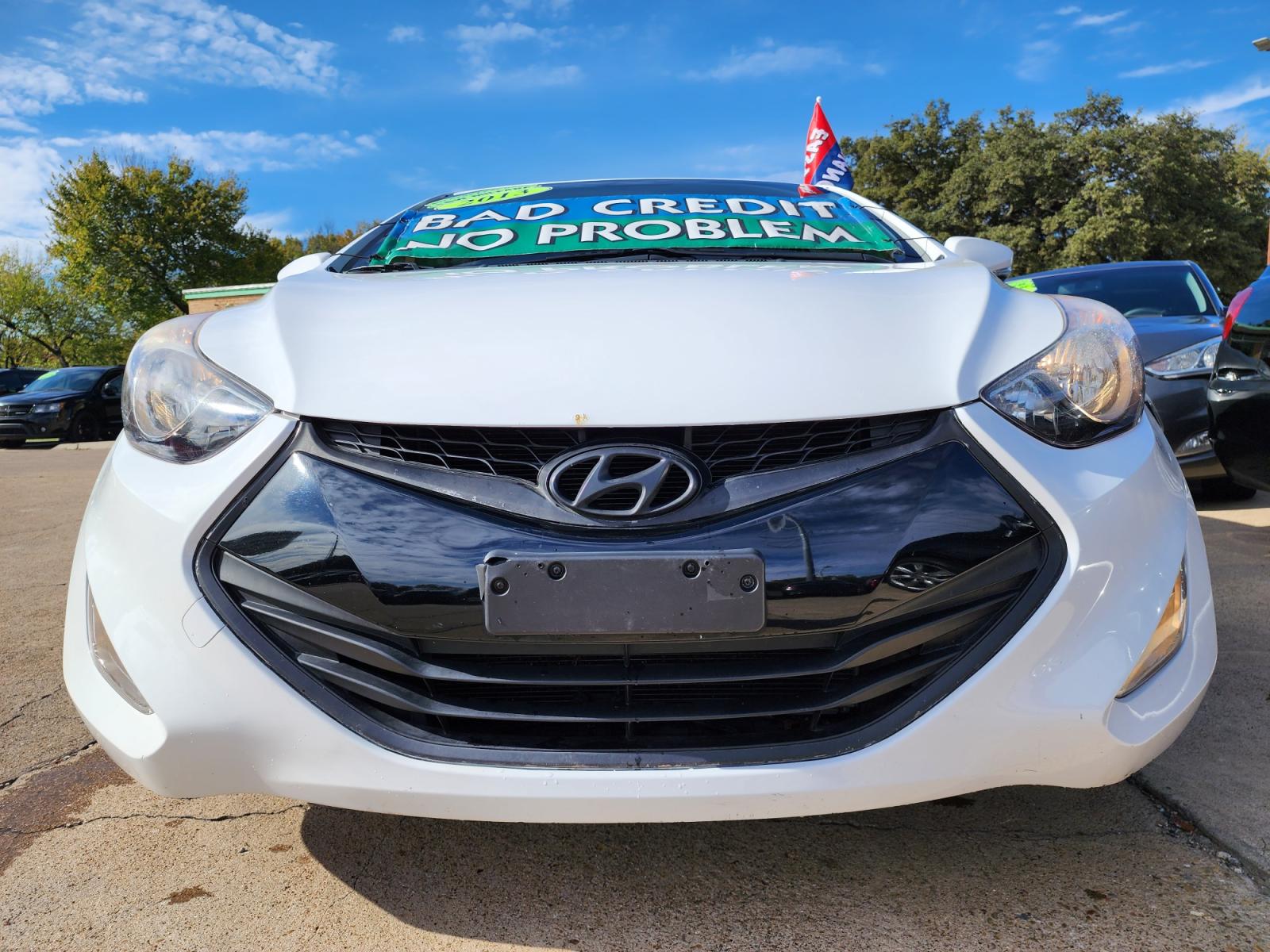 2013 WHITE Hyundai Elantra GS (KMHDH6AEXDU) with an 1.8L L4 DOHC 16V engine, 6-Speed Automatic transmission, located at 2660 S.Garland Avenue, Garland, TX, 75041, (469) 298-3118, 32.885551, -96.655602 - Photo #9