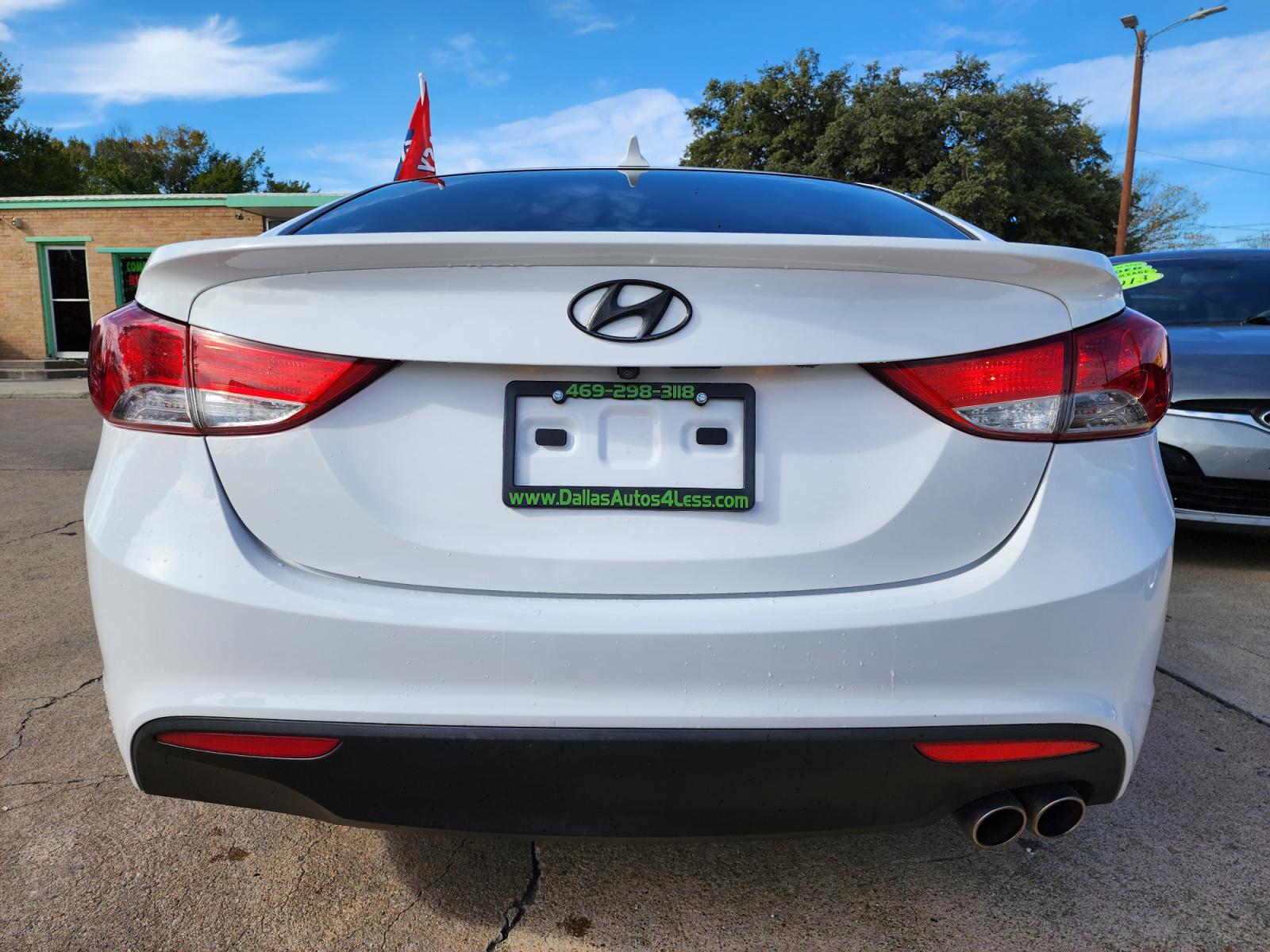 2013 WHITE Hyundai Elantra GS (KMHDH6AEXDU) with an 1.8L L4 DOHC 16V engine, 6-Speed Automatic transmission, located at 2660 S.Garland Avenue, Garland, TX, 75041, (469) 298-3118, 32.885551, -96.655602 - Photo #4