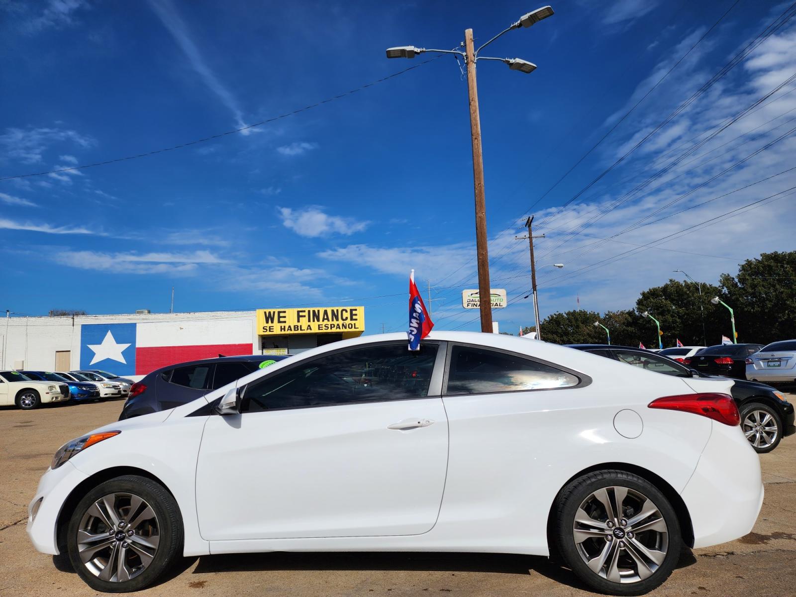 2013 WHITE Hyundai Elantra GS (KMHDH6AEXDU) with an 1.8L L4 DOHC 16V engine, 6-Speed Automatic transmission, located at 2660 S.Garland Avenue, Garland, TX, 75041, (469) 298-3118, 32.885551, -96.655602 - Photo #6