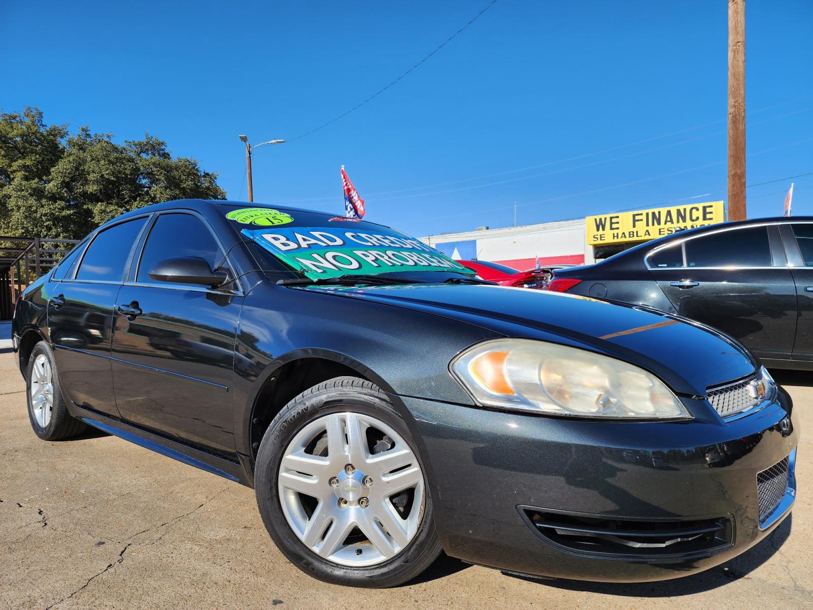 2015 GRAY /BLACK CHEVROLET IMPALA LIMITED LT LIMITED LT (2G1WB5E39F1) , AUTO transmission, located at 2660 S.Garland Avenue, Garland, TX, 75041, (469) 298-3118, 32.885551, -96.655602 - Welcome to DallasAutos4Less, one of the Premier BUY HERE PAY HERE Dealers in the North Dallas Area. We specialize in financing to people with NO CREDIT or BAD CREDIT. We need proof of income, proof of residence, and a ID. Come buy your new car from us today!!rnrnThis is a very clean 2015 CHEVY IMPAL - Photo #0
