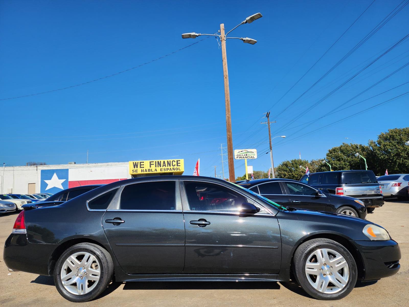 2015 GRAY /BLACK CHEVROLET IMPALA LIMITED LT LIMITED LT (2G1WB5E39F1) , AUTO transmission, located at 2660 S.Garland Avenue, Garland, TX, 75041, (469) 298-3118, 32.885551, -96.655602 - Welcome to DallasAutos4Less, one of the Premier BUY HERE PAY HERE Dealers in the North Dallas Area. We specialize in financing to people with NO CREDIT or BAD CREDIT. We need proof of income, proof of residence, and a ID. Come buy your new car from us today!!rnrnThis is a very clean 2015 CHEVY IMPAL - Photo #2