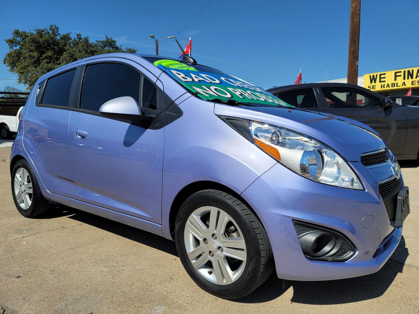 2015 BLUE /BLACK Chevrolet Spark LS (KL8CB6S93FC) with an 1.2L L4 16V DOHC engine, Continuously Variable Transmission transmission, located at 2660 S.Garland Avenue, Garland, TX, 75041, (469) 298-3118, 32.885551, -96.655602 - Welcome to DallasAutos4Less, one of the Premier BUY HERE PAY HERE Dealers in the North Dallas Area. We specialize in financing to people with NO CREDIT or BAD CREDIT. We need proof of income, proof of residence, and a ID. Come buy your new car from us today!!rnrnThis is a very well cared for 2015 CH - Photo #1