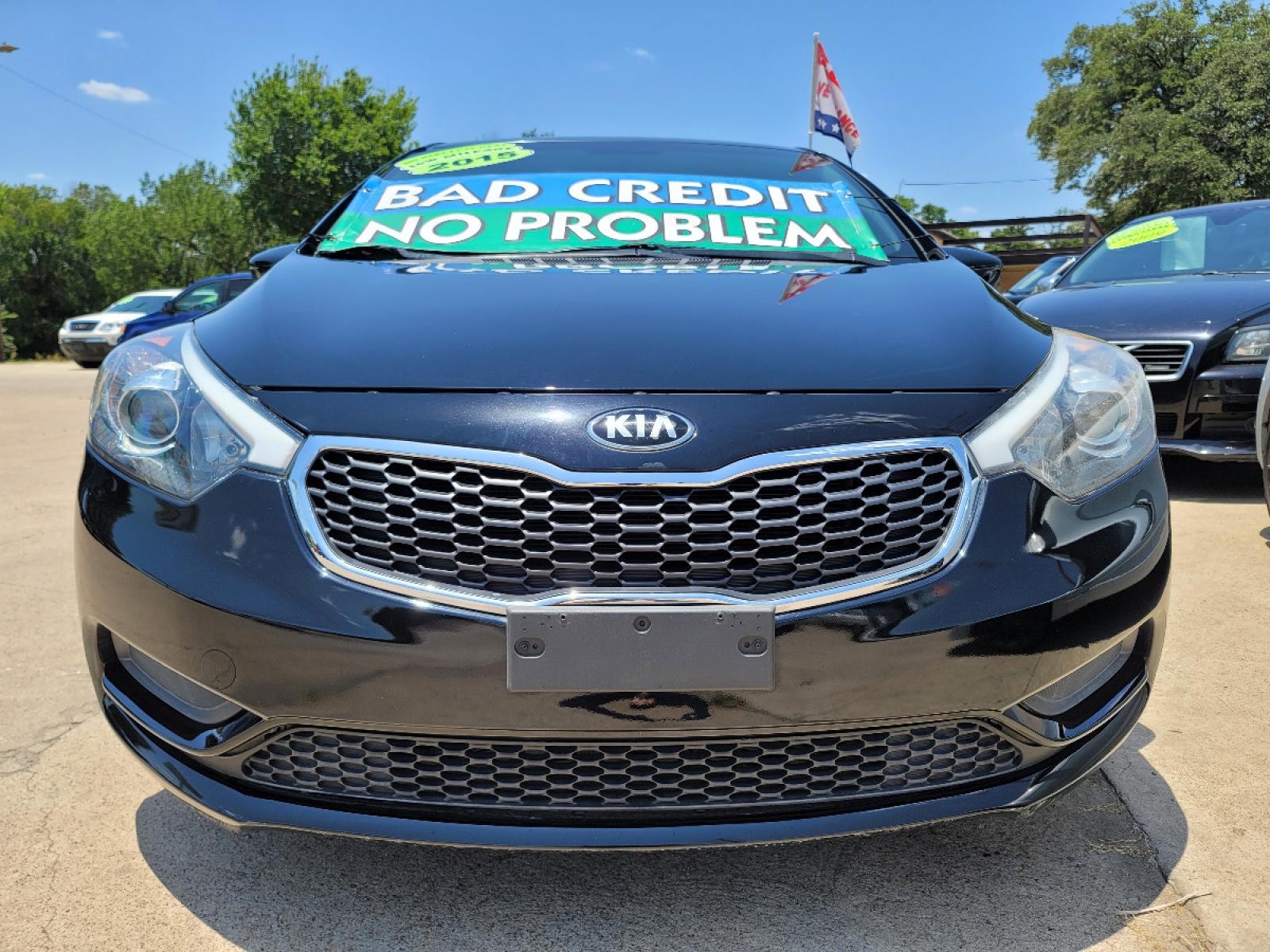 2015 BLACK /GRAY Kia Forte LX (KNAFK4A62F5) with an 1.8L L4 DOHC 16V engine, A transmission, located at 2660 S.Garland Avenue, Garland, TX, 75041, (469) 298-3118, 32.885551, -96.655602 - Welcome to DallasAutos4Less, one of the Premier BUY HERE PAY HERE Dealers in the North Dallas Area. We specialize in financing to people with NO CREDIT or BAD CREDIT. We need proof of income, proof of residence, and a ID. Come buy your new car from us today!!rnrnThis is a SUPER CLEAN 2015 KIA FORTE - Photo #9