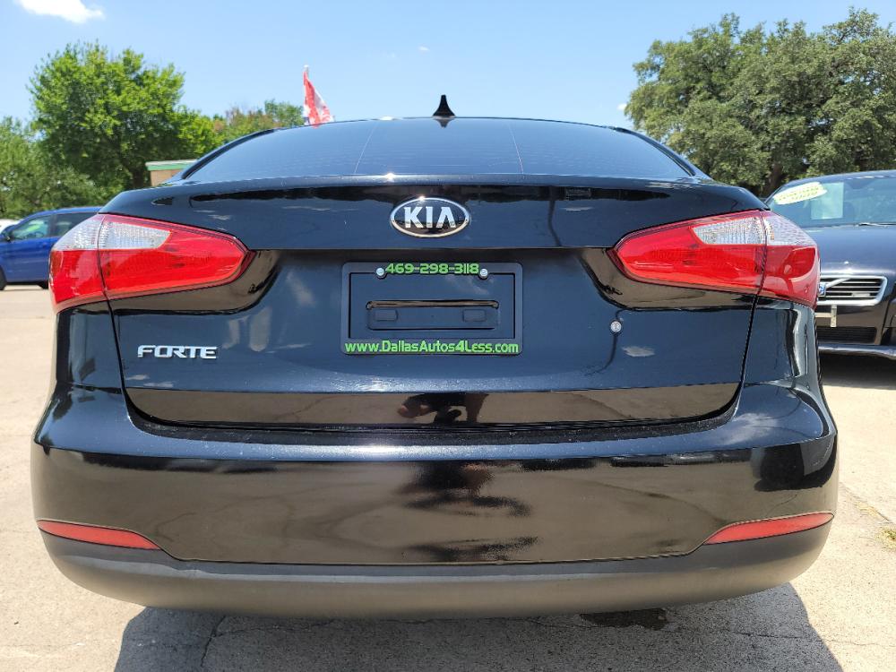 2015 BLACK /GRAY Kia Forte LX (KNAFK4A62F5) with an 1.8L L4 DOHC 16V engine, A transmission, located at 2660 S.Garland Avenue, Garland, TX, 75041, (469) 298-3118, 32.885551, -96.655602 - Welcome to DallasAutos4Less, one of the Premier BUY HERE PAY HERE Dealers in the North Dallas Area. We specialize in financing to people with NO CREDIT or BAD CREDIT. We need proof of income, proof of residence, and a ID. Come buy your new car from us today!!rnrnThis is a SUPER CLEAN 2015 KIA FORTE - Photo #4