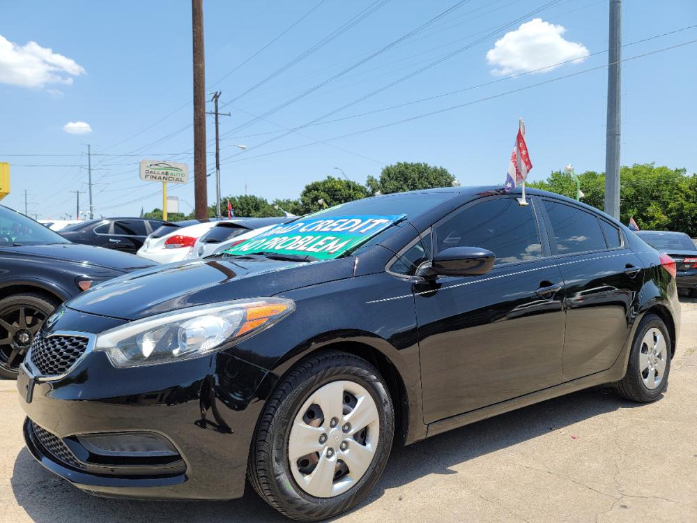 2015 BLACK /GRAY Kia Forte LX (KNAFK4A62F5) with an 1.8L L4 DOHC 16V engine, A transmission, located at 2660 S.Garland Avenue, Garland, TX, 75041, (469) 298-3118, 32.885551, -96.655602 - Welcome to DallasAutos4Less, one of the Premier BUY HERE PAY HERE Dealers in the North Dallas Area. We specialize in financing to people with NO CREDIT or BAD CREDIT. We need proof of income, proof of residence, and a ID. Come buy your new car from us today!!rnrnThis is a SUPER CLEAN 2015 KIA FORTE - Photo #7