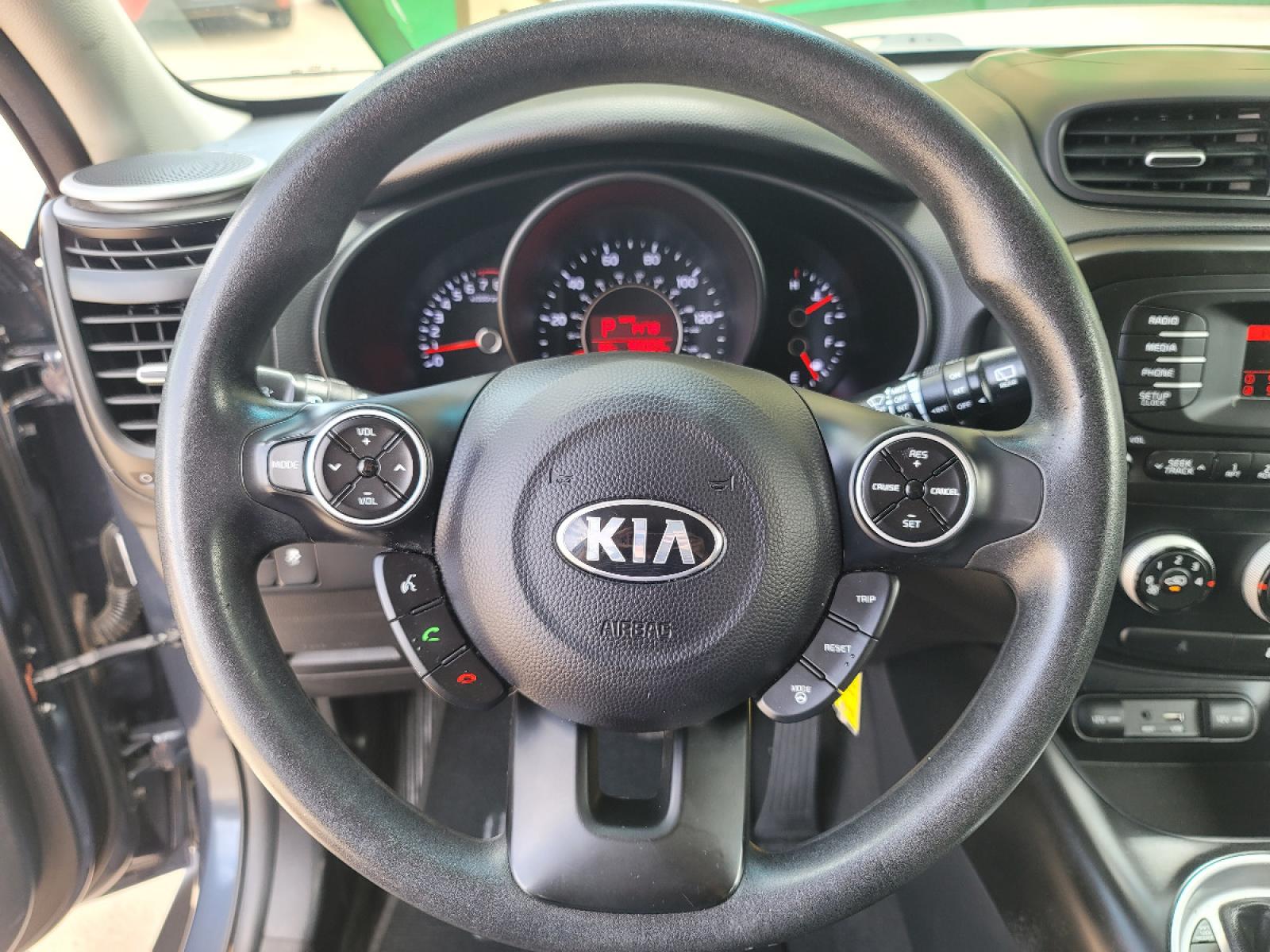 2015 BLUE /BLACK Kia Soul + (KNDJP3A52F7) with an 2.0L L4 DOHC 16V engine, 6-Speed Automatic transmission, located at 2660 S.Garland Avenue, Garland, TX, 75041, (469) 298-3118, 32.885551, -96.655602 - Welcome to DallasAutos4Less, one of the Premier BUY HERE PAY HERE Dealers in the North Dallas Area. We specialize in financing to people with NO CREDIT or BAD CREDIT. We need proof of income, proof of residence, and a ID. Come buy your new car from us today!!rnrnThis is a Very clean 2015 KIA SOUL +! - Photo #12