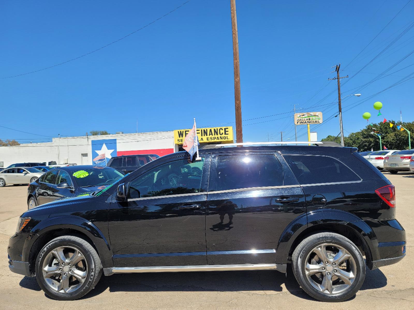 2016 BLACK /BLACK DODGE JOURNEY CROSSROAD CROSSROAD (3C4PDCGB8GT) , AUTO transmission, located at 2660 S.Garland Avenue, Garland, TX, 75041, (469) 298-3118, 32.885551, -96.655602 - Welcome to DallasAutos4Less, one of the Premier BUY HERE PAY HERE Dealers in the North Dallas Area. We specialize in financing to people with NO CREDIT or BAD CREDIT. We need proof of income, proof of residence, and a ID. Come buy your new car from us today!!rnrnThis is a very clean 2016 DODGE JOURN - Photo #6