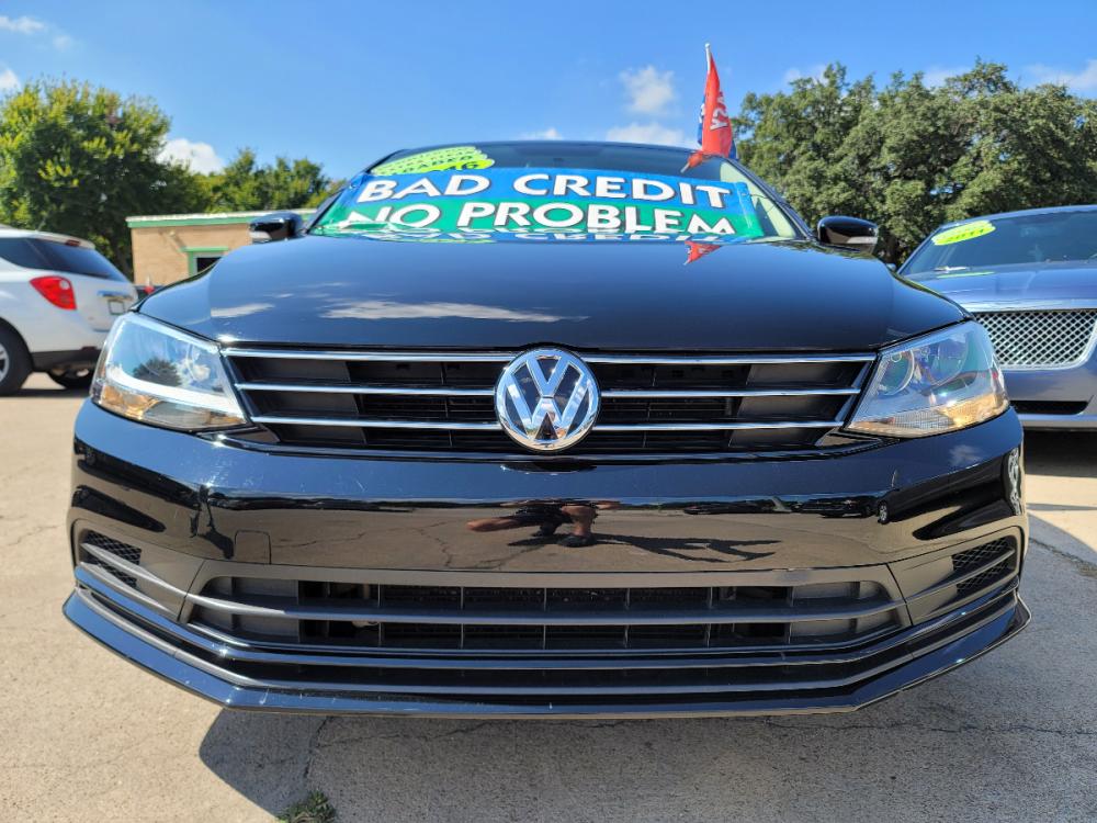 2016 BLACK /BEIGE LEATHER Volkswagen Jetta SE (3VWD67AJXGM) with an 1.4L L4 DOHC 20V engine, 6A transmission, located at 2660 S.Garland Avenue, Garland, TX, 75041, (469) 298-3118, 32.885551, -96.655602 - Welcome to DallasAutos4Less, one of the Premier BUY HERE PAY HERE Dealers in the North Dallas Area. We specialize in financing to people with NO CREDIT or BAD CREDIT. We need proof of income, proof of residence, and a ID. Come buy your new car from us today!!rnrnThis is a SUPER CLEAN 2016 VOLKSWAGEN - Photo #9