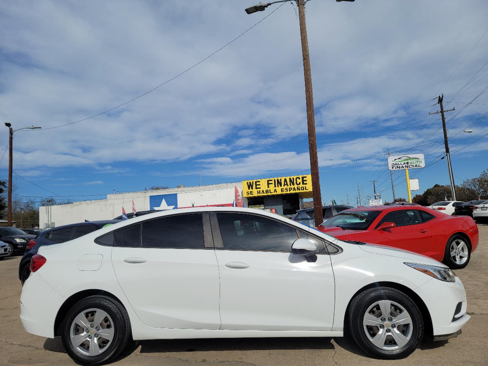 2017 WHITE Chevrolet Cruze LS (3G1BC5SM3HS) with an 1.4L L4 DOHC 16V TURBO engine, 6A transmission, located at 2660 S.Garland Avenue, Garland, TX, 75041, (469) 298-3118, 32.885551, -96.655602 - Welcome to DallasAutos4Less, one of the Premier BUY HERE PAY HERE Dealers in the North Dallas Area. We specialize in financing to people with NO CREDIT or BAD CREDIT. We need proof of income, proof of residence, and a ID. Come buy your new car from us today!!rnrnThis is a very well cared for 2017 CH - Photo #2