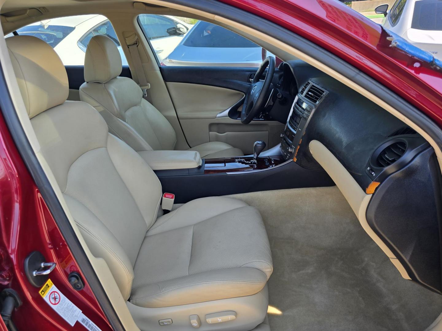 2006 RED Lexus IS (JTHBK262062) with an 2.5L V6 24V DOHC engine, AUTO transmission, located at 2660 S.Garland Avenue, Garland, TX, 75041, (469) 298-3118, 32.885551, -96.655602 - Photo#18