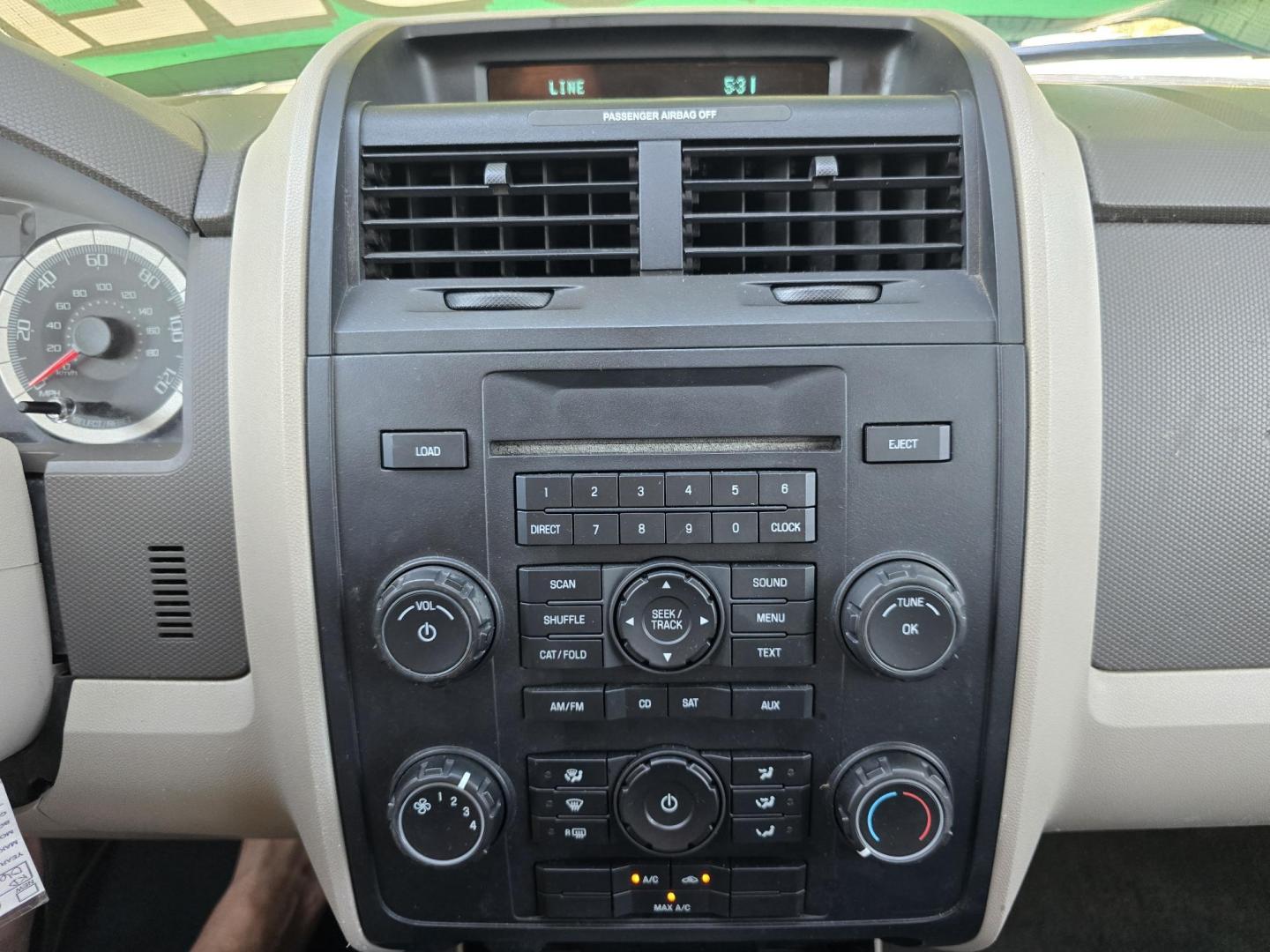 2008 WHITE Ford Escape XLS (1FMCU02Z18K) with an 2.3L L4 DOHC 16V engine, 4-Speed Automatic Overdrive transmission, located at 2660 S.Garland Avenue, Garland, TX, 75041, (469) 298-3118, 32.885551, -96.655602 - Photo#13
