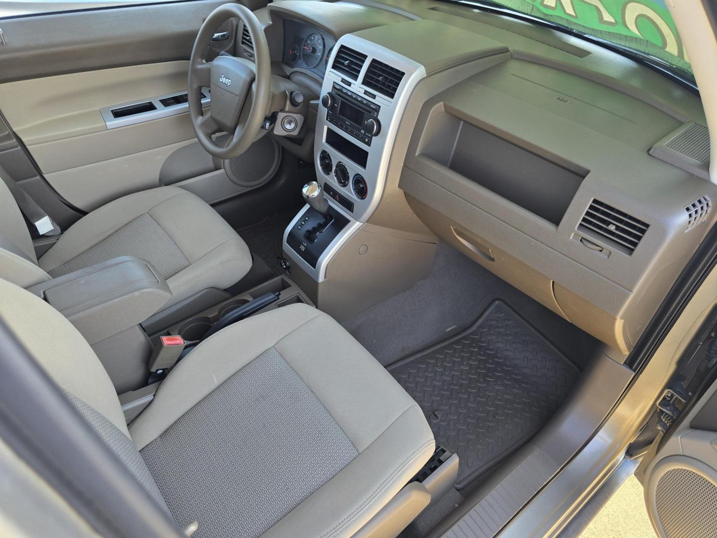 2008 GRAY Jeep Patriot Sport (1J8FT28W38D) with an 2.4L L4 DOHC 16V engine, AUTO transmission, located at 2660 S.Garland Avenue, Garland, TX, 75041, (469) 298-3118, 32.885551, -96.655602 - Photo#18