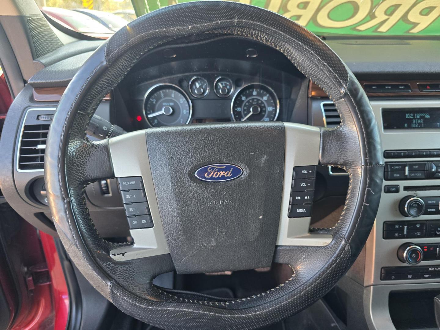 2009 RED Ford Flex SEL (2FMDK52C49B) with an 3.5L V6 DOHC 24V engine, 6-Speed Automatic transmission, located at 2660 S.Garland Avenue, Garland, TX, 75041, (469) 298-3118, 32.885551, -96.655602 - Photo#12