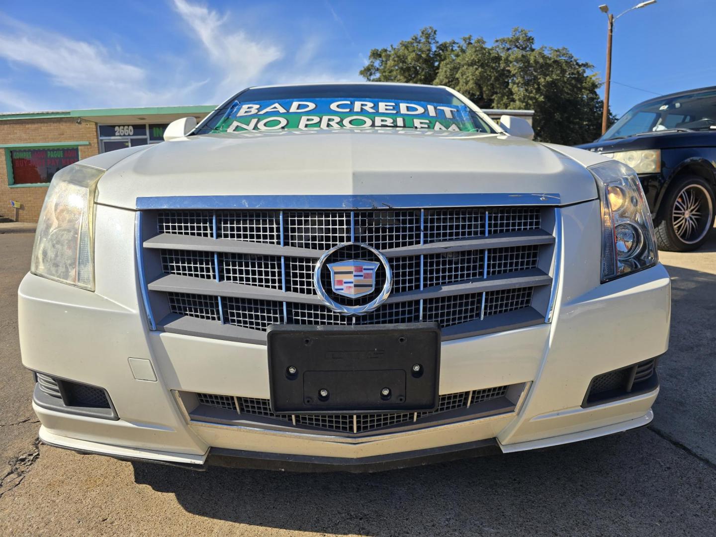 2010 DIAMOND WHITE Cadillac CTS 3.0L Luxury (1G6DE5EG0A0) with an 3.0L V6 DOHC 24V engine, AUTO transmission, located at 2660 S.Garland Avenue, Garland, TX, 75041, (469) 298-3118, 32.885551, -96.655602 - Photo#9