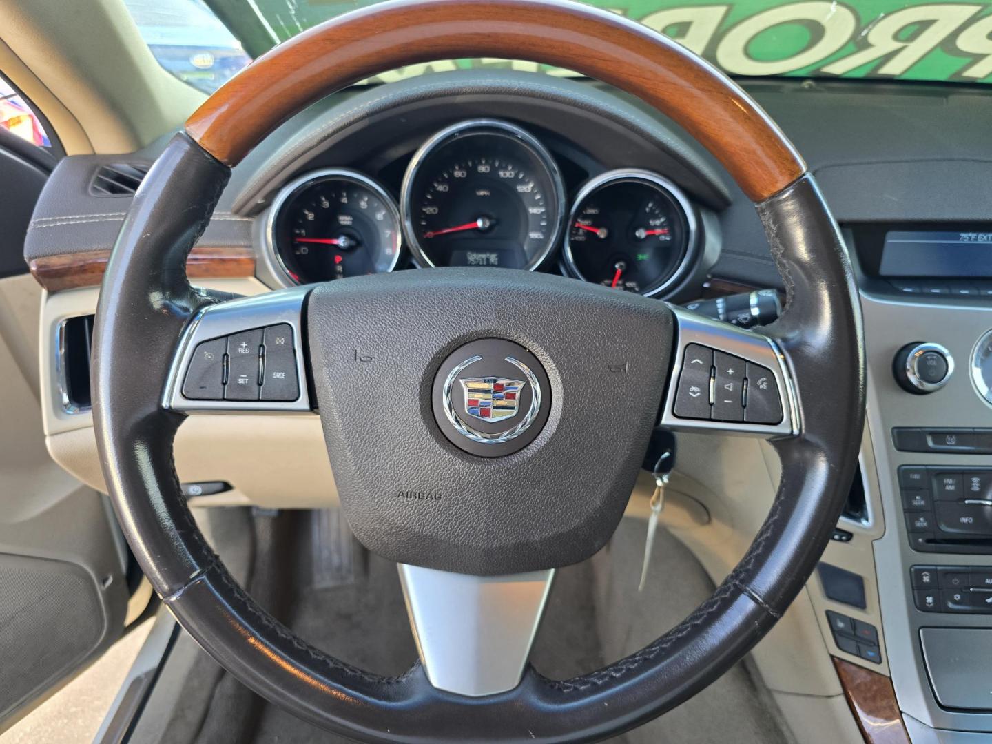 2010 DIAMOND WHITE Cadillac CTS 3.0L Luxury (1G6DE5EG0A0) with an 3.0L V6 DOHC 24V engine, AUTO transmission, located at 2660 S.Garland Avenue, Garland, TX, 75041, (469) 298-3118, 32.885551, -96.655602 - Photo#11