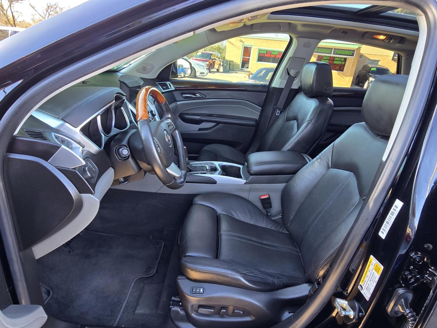 2010 BLACK Cadillac SRX Luxury Collection (3GYFNAEY9AS) with an 3.0L V6 DOHC 24V engine, 6-Speed Automatic transmission, located at 2660 S.Garland Avenue, Garland, TX, 75041, (469) 298-3118, 32.885551, -96.655602 - Photo#11