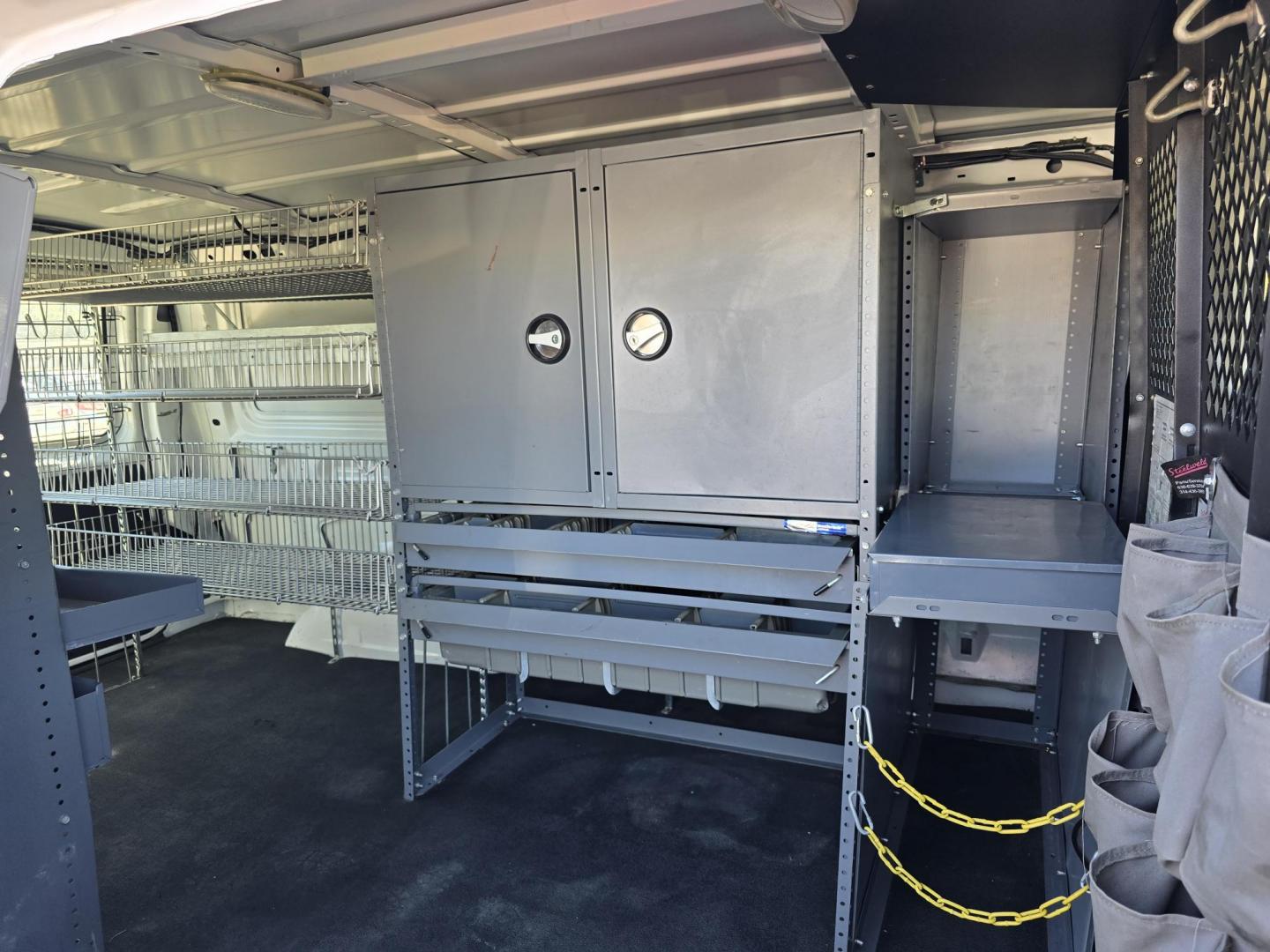 2010 Ford E-Series Van E-250 (1FTNE2EL9AD) with an 5.4L V8 SOHC 16V engine, 4-Speed Automatic transmission, located at 2660 S.Garland Avenue, Garland, TX, 75041, (469) 298-3118, 32.885551, -96.655602 - CNG FUEL - Photo#5