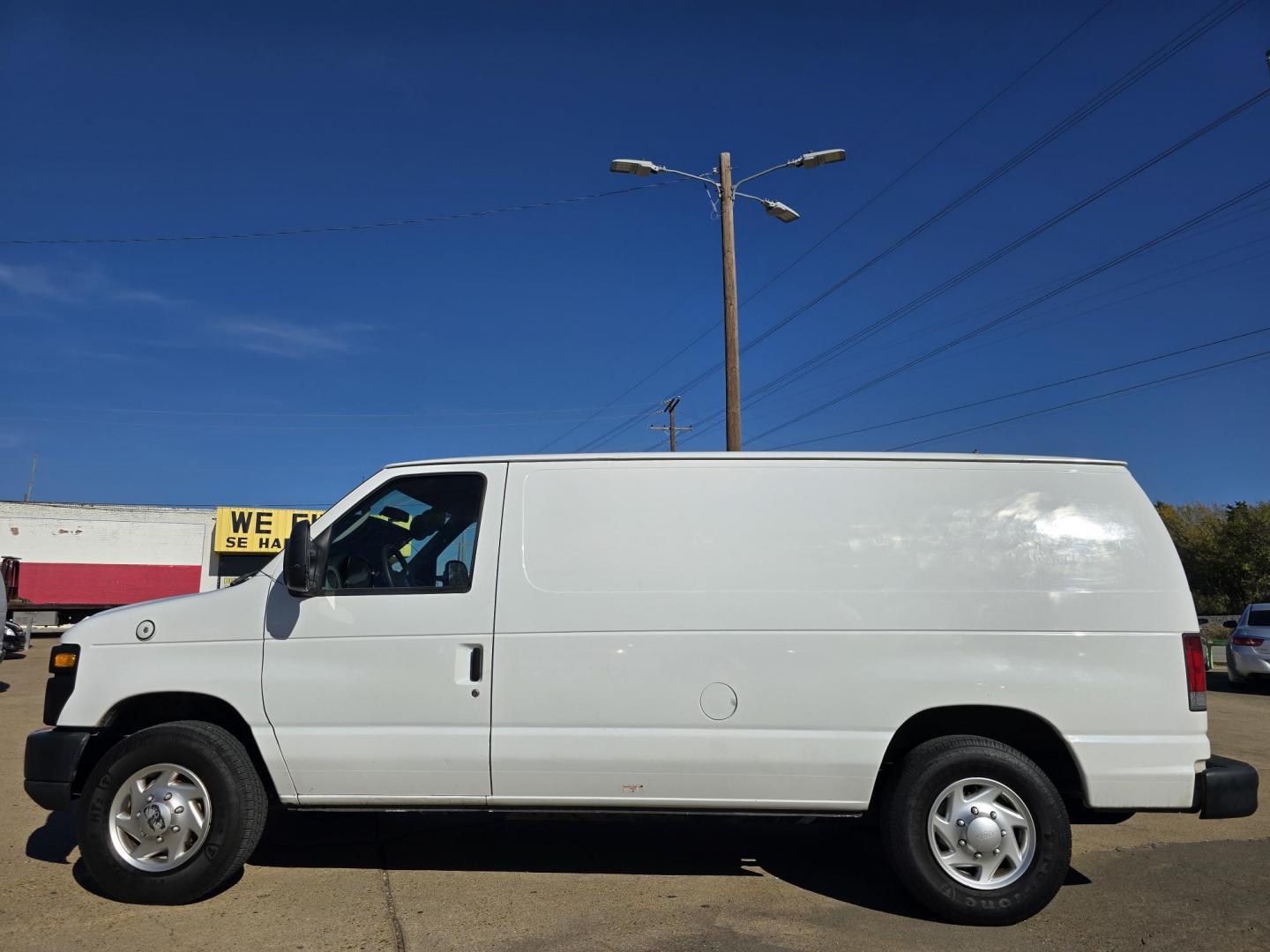 2010 WHITE Ford E-Series Van E-250 (1FTNE2EL6AD) with an 5.4L V8 SOHC 16V engine, 4-Speed Automatic transmission, located at 2660 S.Garland Avenue, Garland, TX, 75041, (469) 298-3118, 32.885551, -96.655602 - CNG FUEL - Photo#9