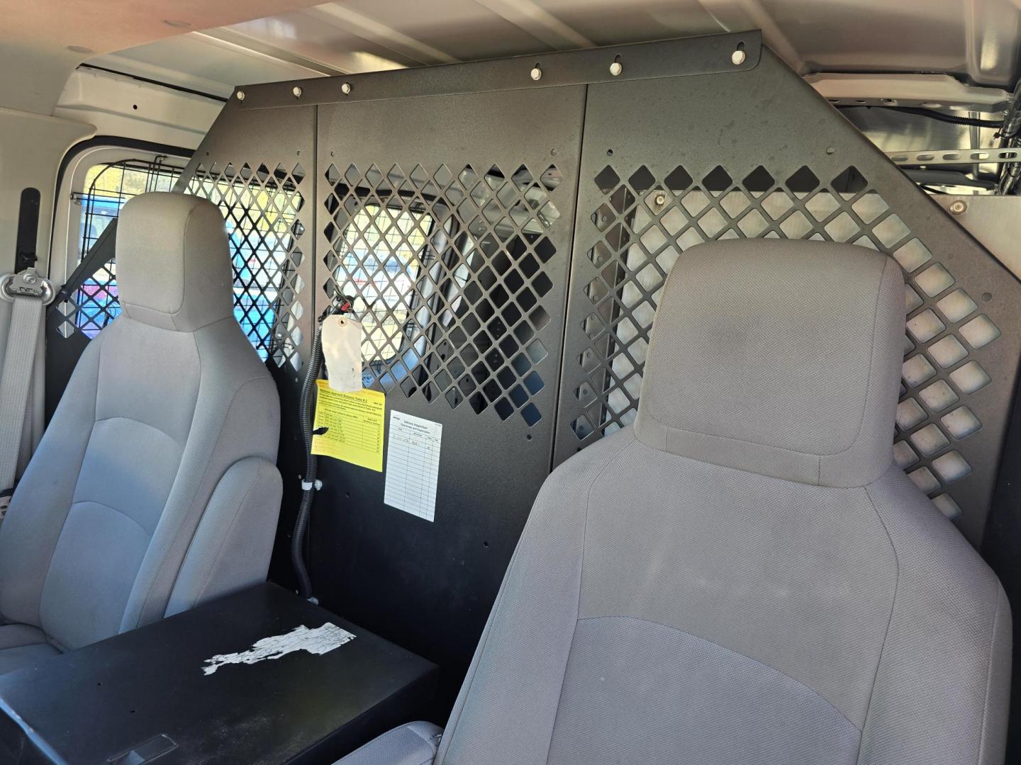 2010 WHITE Ford E-Series Van E-250 (1FTNE2EL6AD) with an 5.4L V8 SOHC 16V engine, 4-Speed Automatic transmission, located at 2660 S.Garland Avenue, Garland, TX, 75041, (469) 298-3118, 32.885551, -96.655602 - CNG FUEL - Photo#18