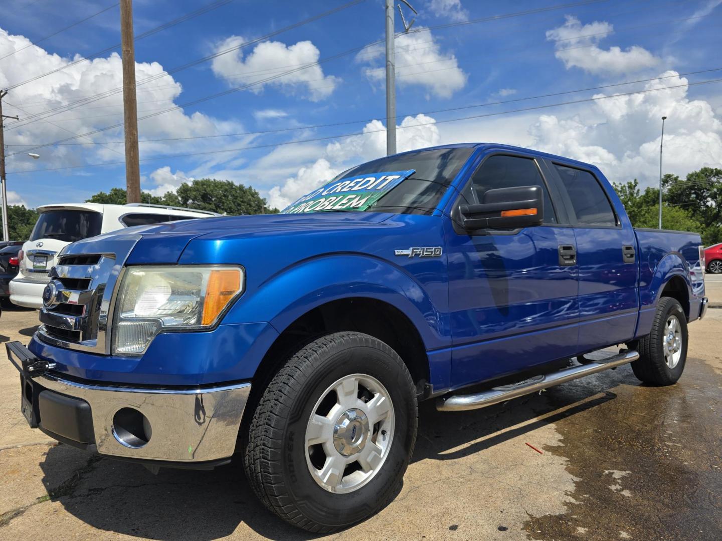 2010 BLUE Ford F-150 XLT SUPER CREW (1FTEW1C85AF) with an 4.6L V8 SOHC 24V engine, 4-Speed Automatic transmission, located at 2660 S.Garland Avenue, Garland, TX, 75041, (469) 298-3118, 32.885551, -96.655602 - Photo#8