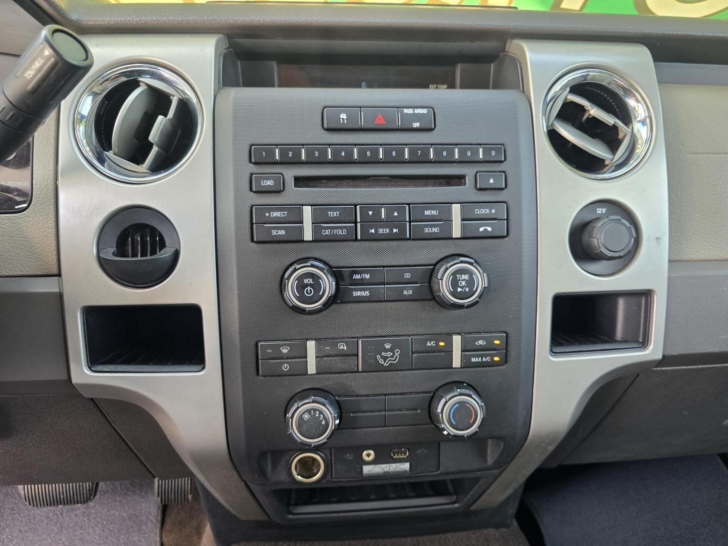 2010 BLUE Ford F-150 XLT SUPER CREW (1FTEW1C85AF) with an 4.6L V8 SOHC 24V engine, 4-Speed Automatic transmission, located at 2660 S.Garland Avenue, Garland, TX, 75041, (469) 298-3118, 32.885551, -96.655602 - Photo#15