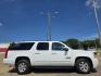 2010 WHITE GMC Yukon XL SLT (1GKUCKE04AR) with an 5.3L V8 OHV 16V FFV engine, 4-Speed Automatic transmission, located at 2660 S.Garland Avenue, Garland, TX, 75041, (469) 298-3118, 32.885551, -96.655602 - Photo#2