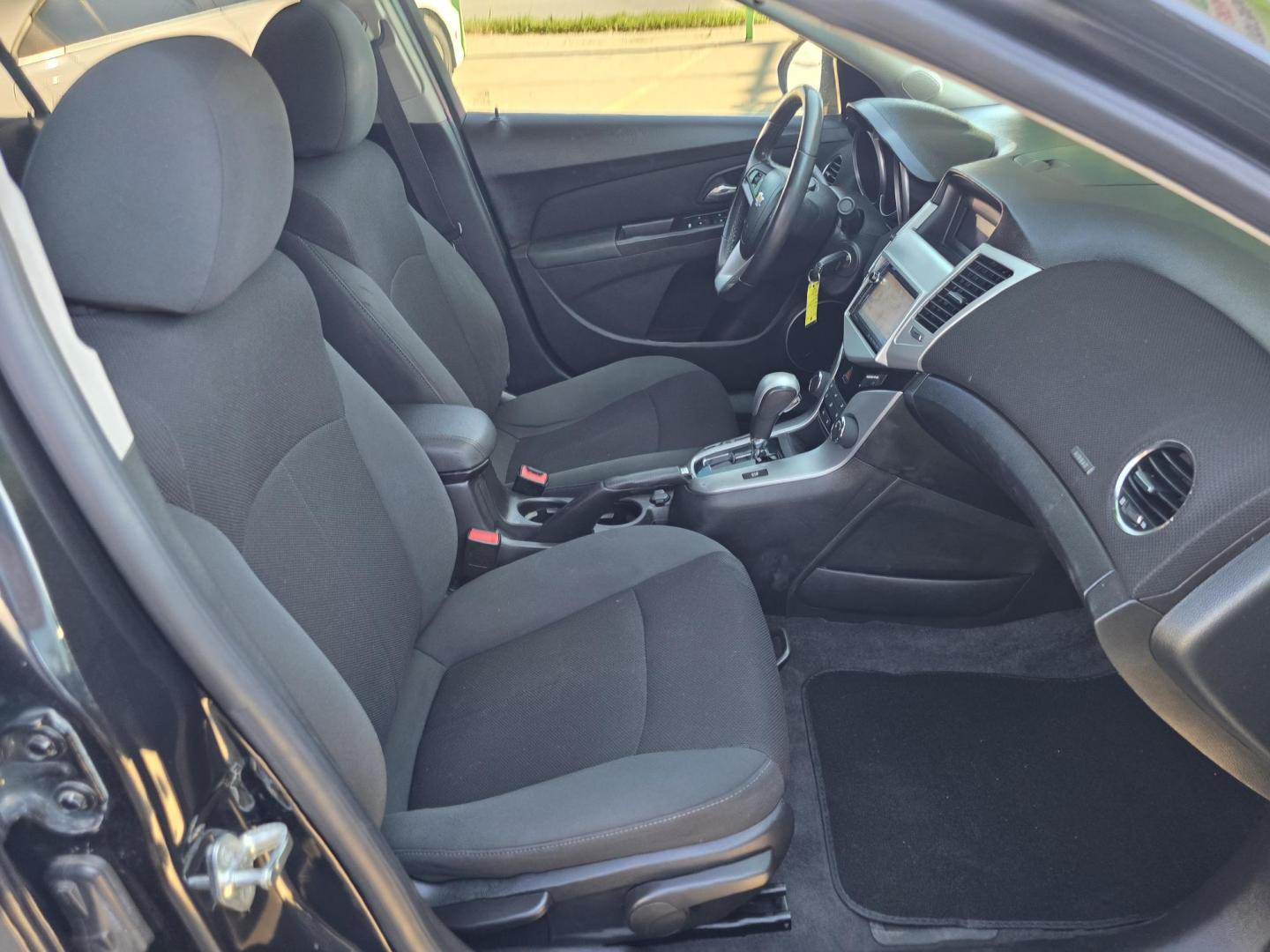 2011 BLACK Chevrolet Cruze LT (1G1PF5S93B7) with an 1.4L L4 DOHC 16V TURBO engine, AUTO transmission, located at 2660 S.Garland Avenue, Garland, TX, 75041, (469) 298-3118, 32.885551, -96.655602 - Photo#17