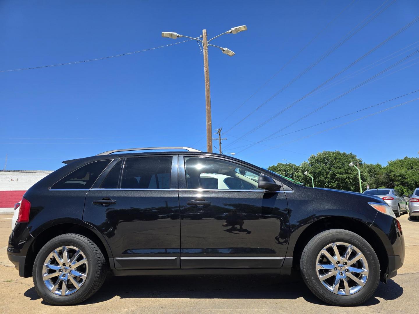 2011 BLACK Ford Edge Limited (2FMDK3KC1BB) with an 3.5L V6 DOHC 24V engine, 6-Speed Automatic transmission, located at 2660 S.Garland Avenue, Garland, TX, 75041, (469) 298-3118, 32.885551, -96.655602 - Photo#2