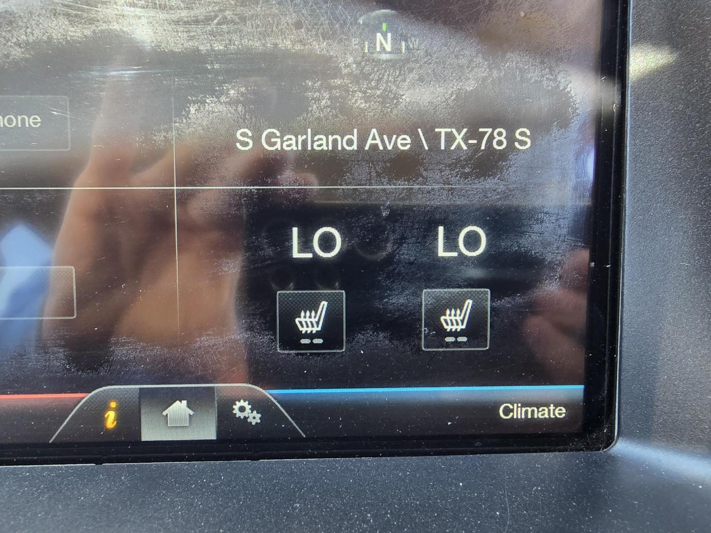 2011 BLACK Ford Edge Limited (2FMDK3KC1BB) with an 3.5L V6 DOHC 24V engine, 6-Speed Automatic transmission, located at 2660 S.Garland Avenue, Garland, TX, 75041, (469) 298-3118, 32.885551, -96.655602 - Photo#16
