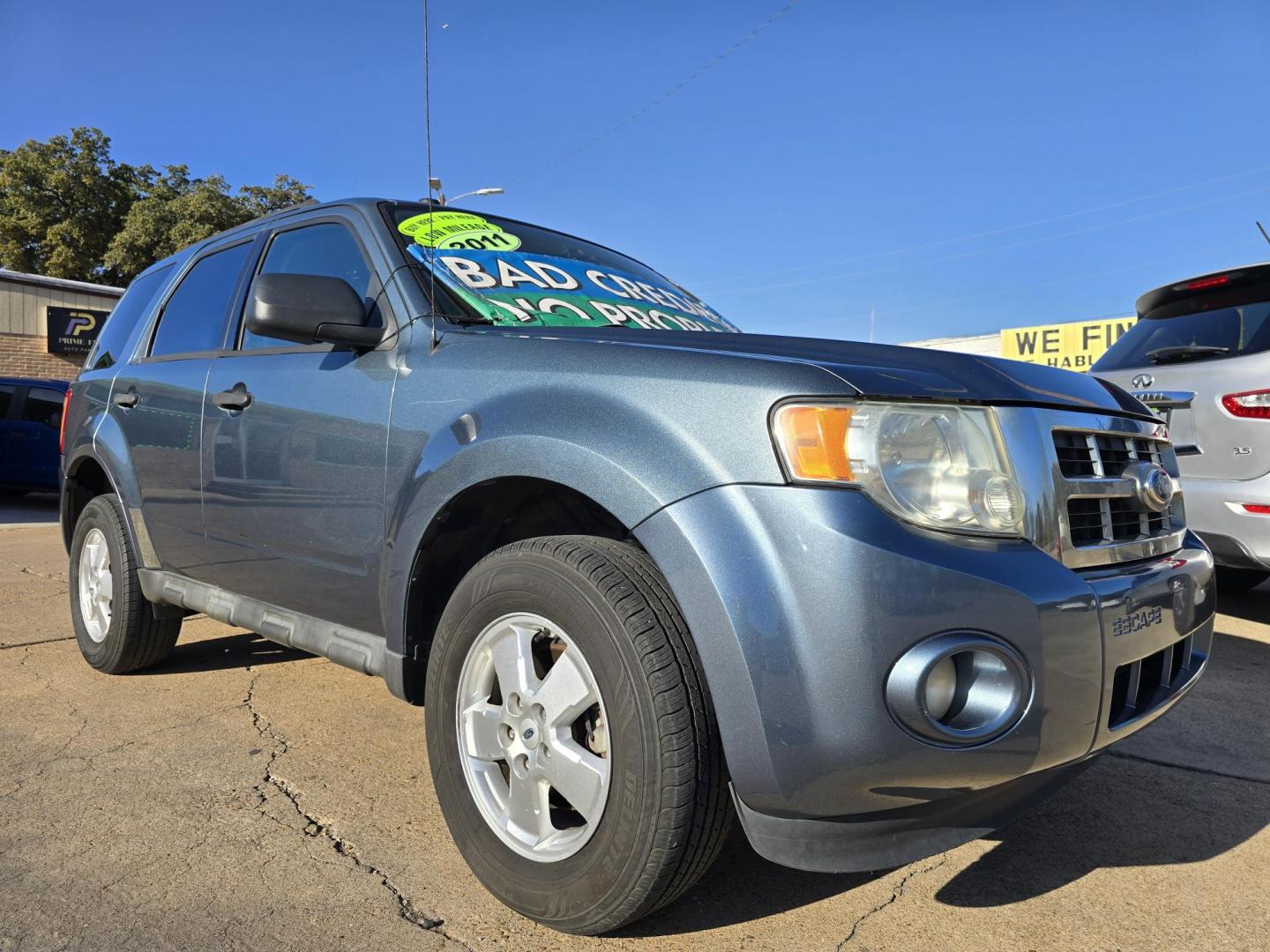2011 Ford Escape XLT (1FMCU0DG3BK) with an 3.0L V6 DOHC 24V engine, 6-Speed Automatic transmission, located at 2660 S.Garland Avenue, Garland, TX, 75041, (469) 298-3118, 32.885551, -96.655602 - Photo#1