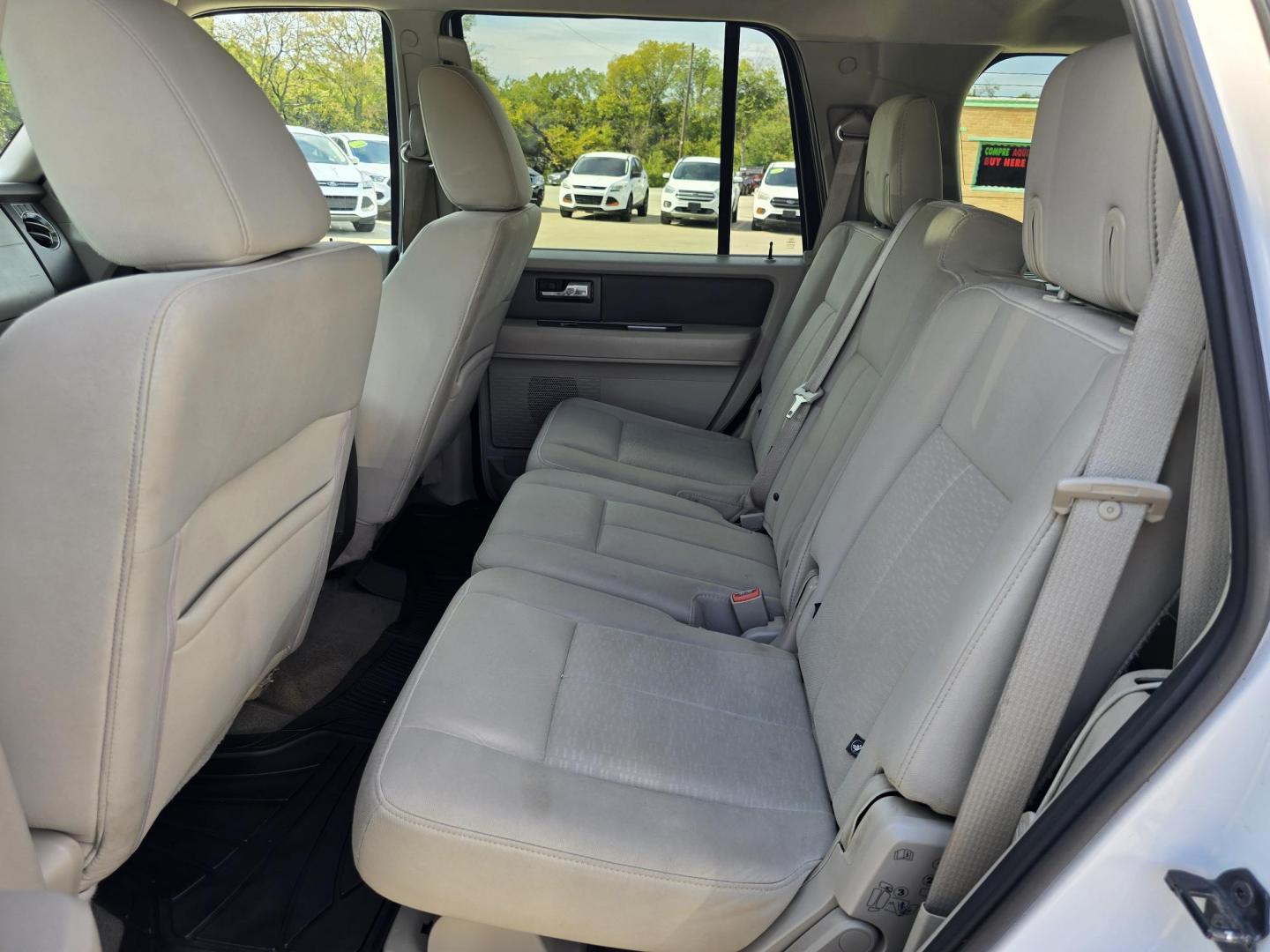 2011 WHITE Ford Expedition XLT (1FMJU1F53BE) with an 5.4L V8 SOHC 16V FFV engine, 6-Speed Automatic transmission, located at 2660 S.Garland Avenue, Garland, TX, 75041, (469) 298-3118, 32.885551, -96.655602 - Photo#15