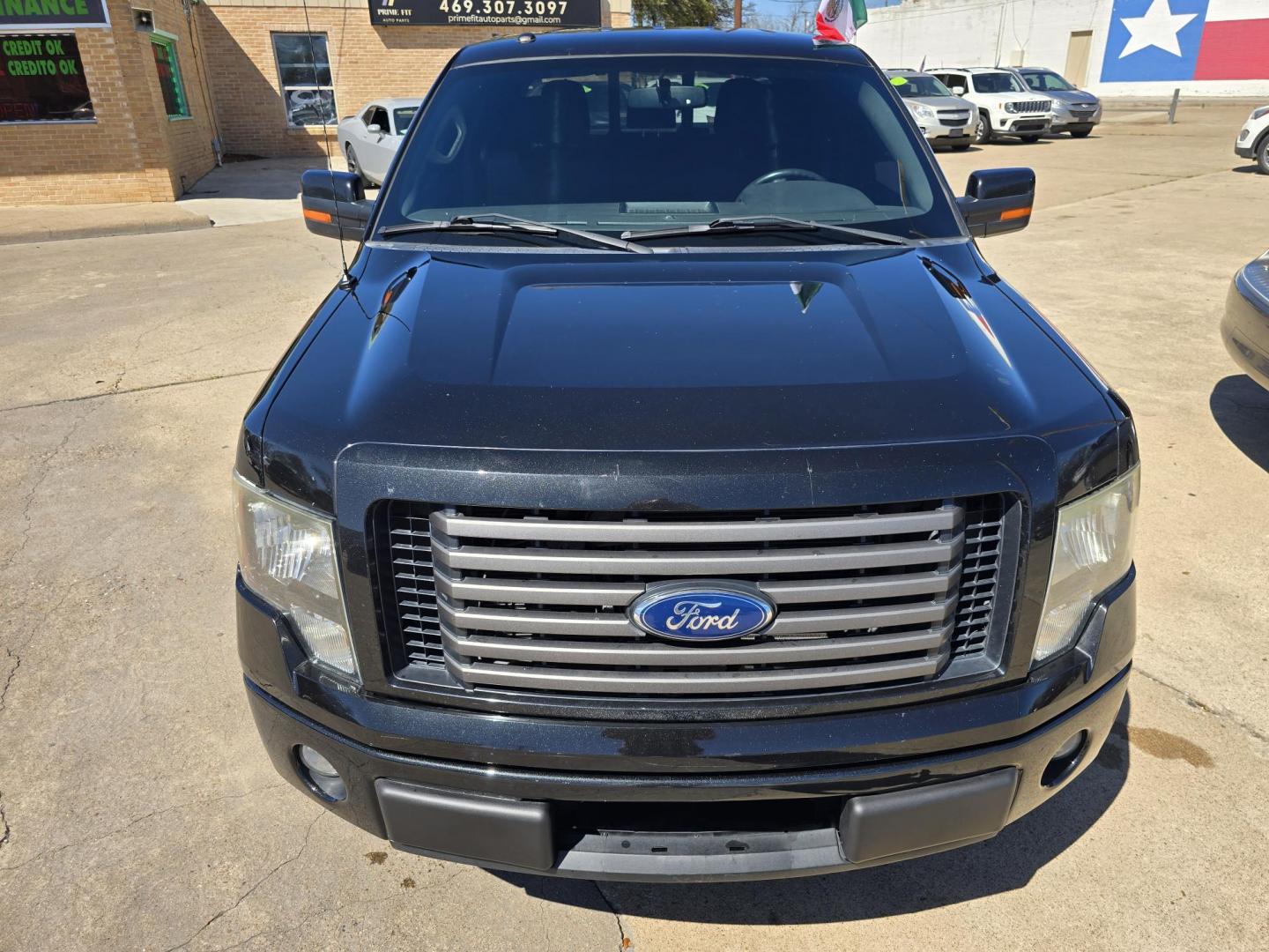 2011 BLACK Ford F-150 FX2 SuperCrew 5.5-ft. Bed 2WD (1FTFW1CF9BK) with an 5.0L V8 engine, 4-Speed Automatic transmission, located at 2660 S.Garland Avenue, Garland, TX, 75041, (469) 298-3118, 32.885551, -96.655602 - Photo#9