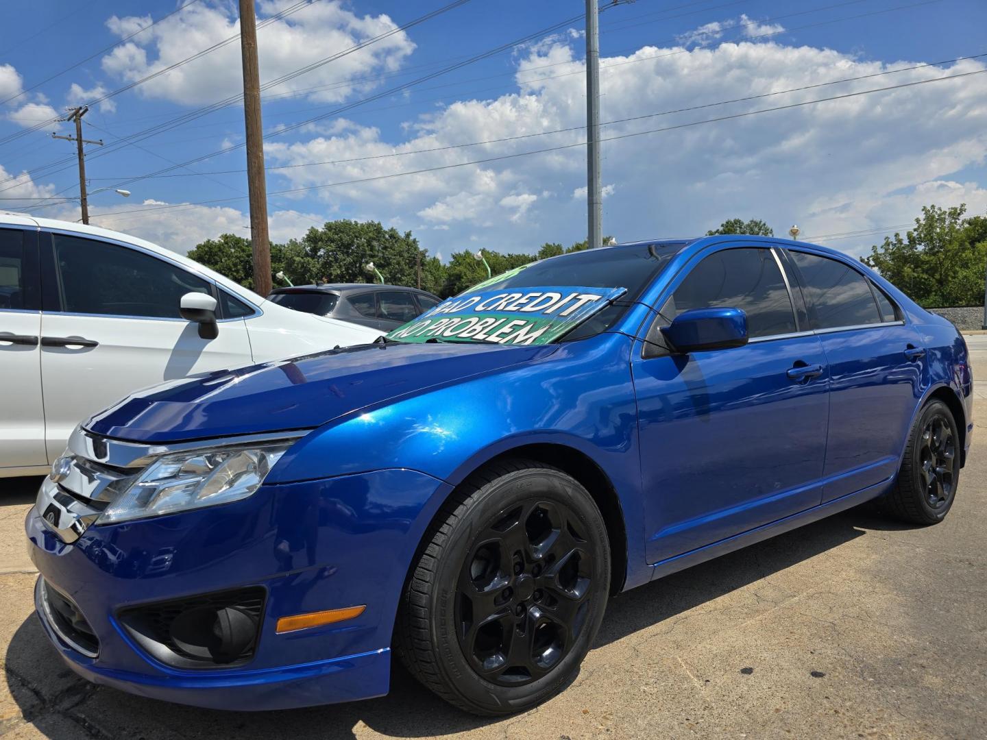 2011 BLUE Ford Fusion I4 SE (3FAHP0HA3BR) with an 2.5L L4 DOHC 16V engine, AUTO transmission, located at 2660 S.Garland Avenue, Garland, TX, 75041, (469) 298-3118, 32.885551, -96.655602 - Photo#7