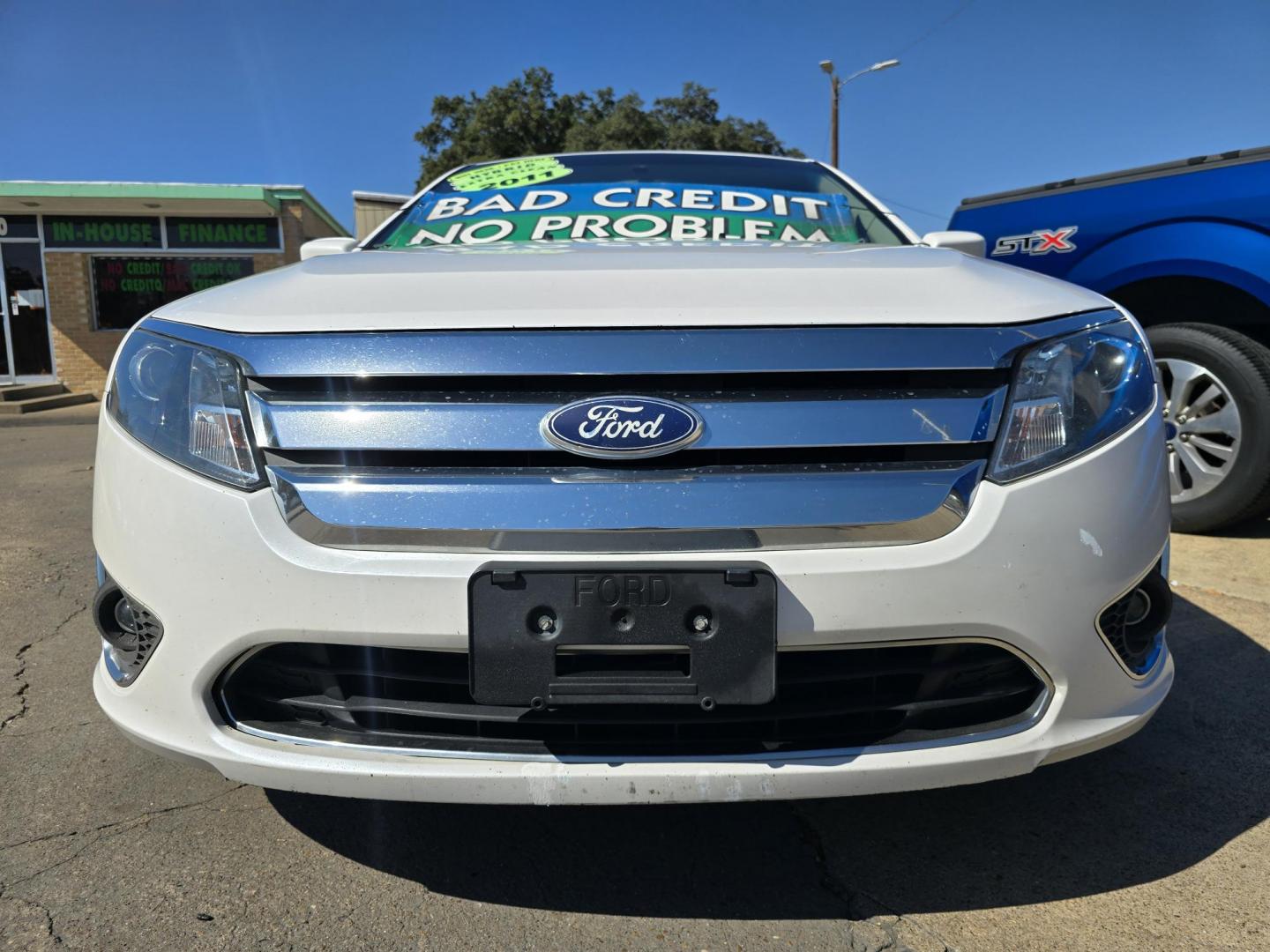 2011 DIAMOND WHITE Ford Fusion Hybrid Sedan (3FADP0L39BR) with an 2.5L L4 DOHC 16V HYBRID engine, AUTO transmission, located at 2660 S.Garland Avenue, Garland, TX, 75041, (469) 298-3118, 32.885551, -96.655602 - Photo#9