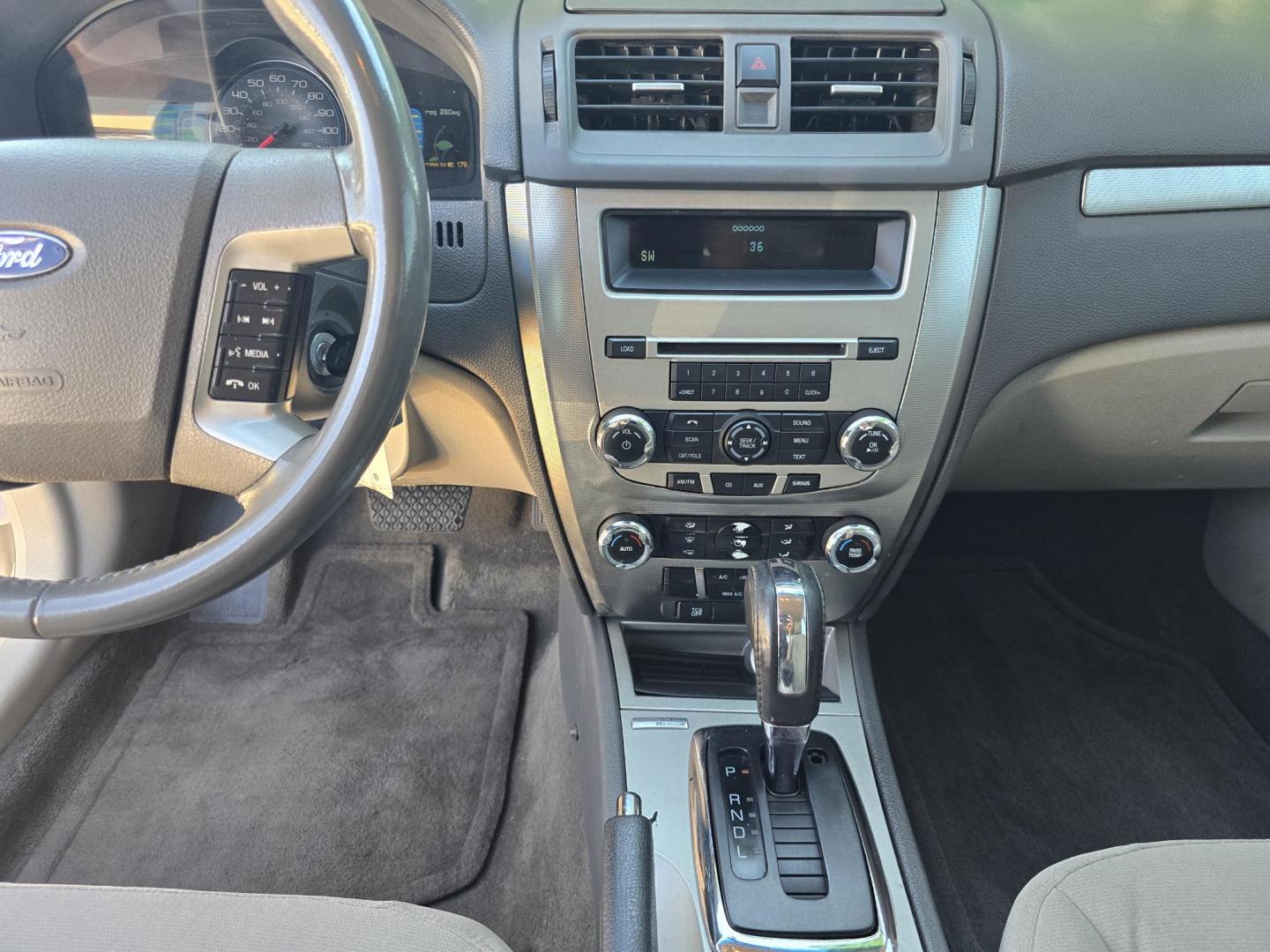 2011 DIAMOND WHITE Ford Fusion Hybrid Sedan (3FADP0L39BR) with an 2.5L L4 DOHC 16V HYBRID engine, AUTO transmission, located at 2660 S.Garland Avenue, Garland, TX, 75041, (469) 298-3118, 32.885551, -96.655602 - Photo#13