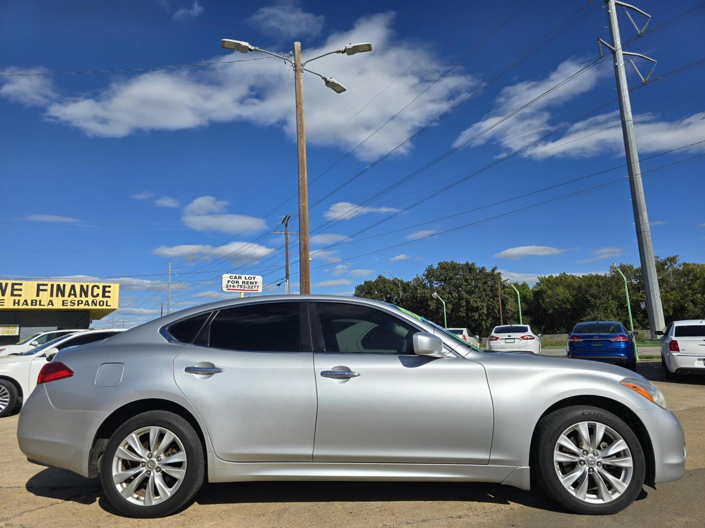 2011 SILVER Infiniti M M37x (JN1BY1ARXBM) with an 3.7L V6 DOHC 24V engine, 7-Speed Automatic transmission, located at 2660 S.Garland Avenue, Garland, TX, 75041, (469) 298-3118, 32.885551, -96.655602 - Photo#2