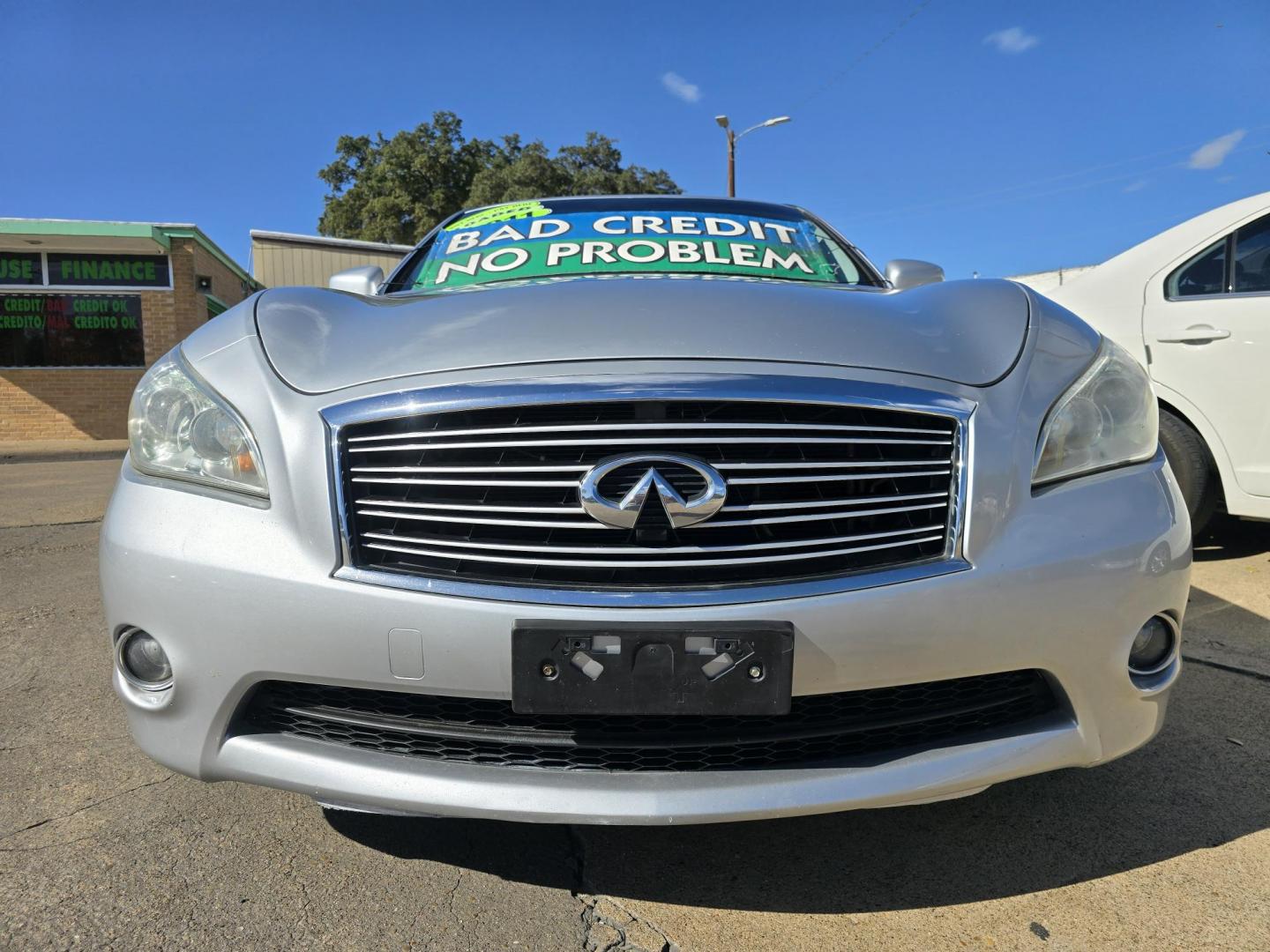 2011 SILVER Infiniti M M37x (JN1BY1ARXBM) with an 3.7L V6 DOHC 24V engine, 7-Speed Automatic transmission, located at 2660 S.Garland Avenue, Garland, TX, 75041, (469) 298-3118, 32.885551, -96.655602 - Photo#9