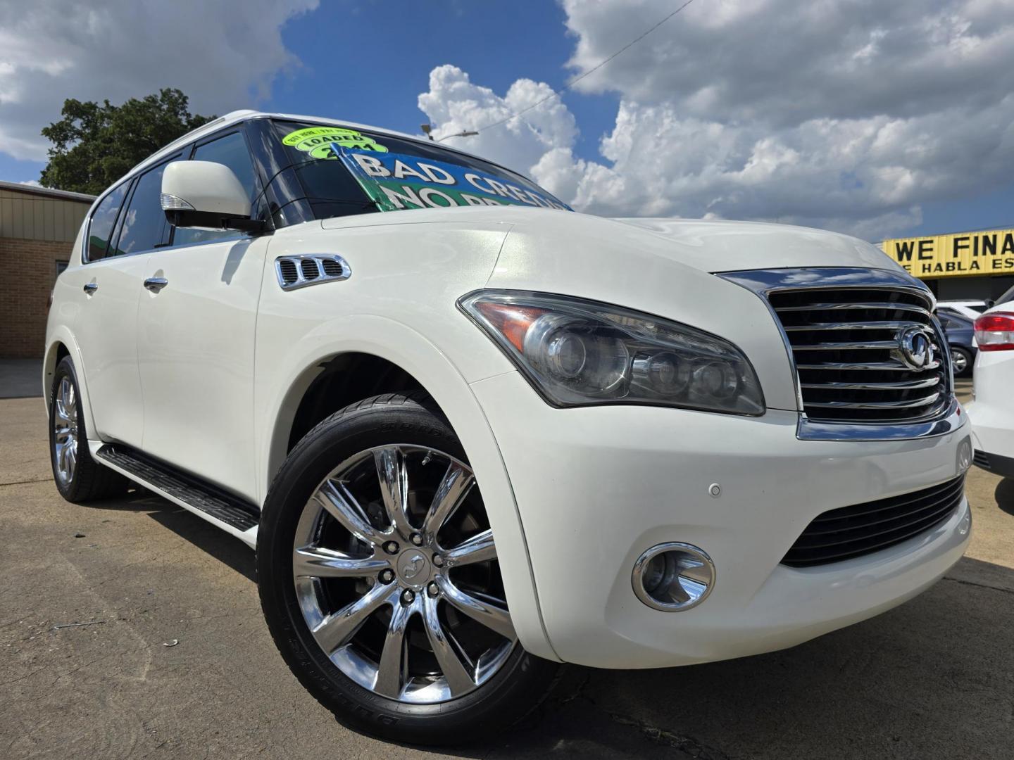 2011 DIAMOND WHITE Infiniti QX56 (JN8AZ2NF5B9) with an 5.6L V8 DOHC 32V engine, 5-Speed Auto transmission, located at 2660 S.Garland Avenue, Garland, TX, 75041, (469) 298-3118, 32.885551, -96.655602 - Photo#0