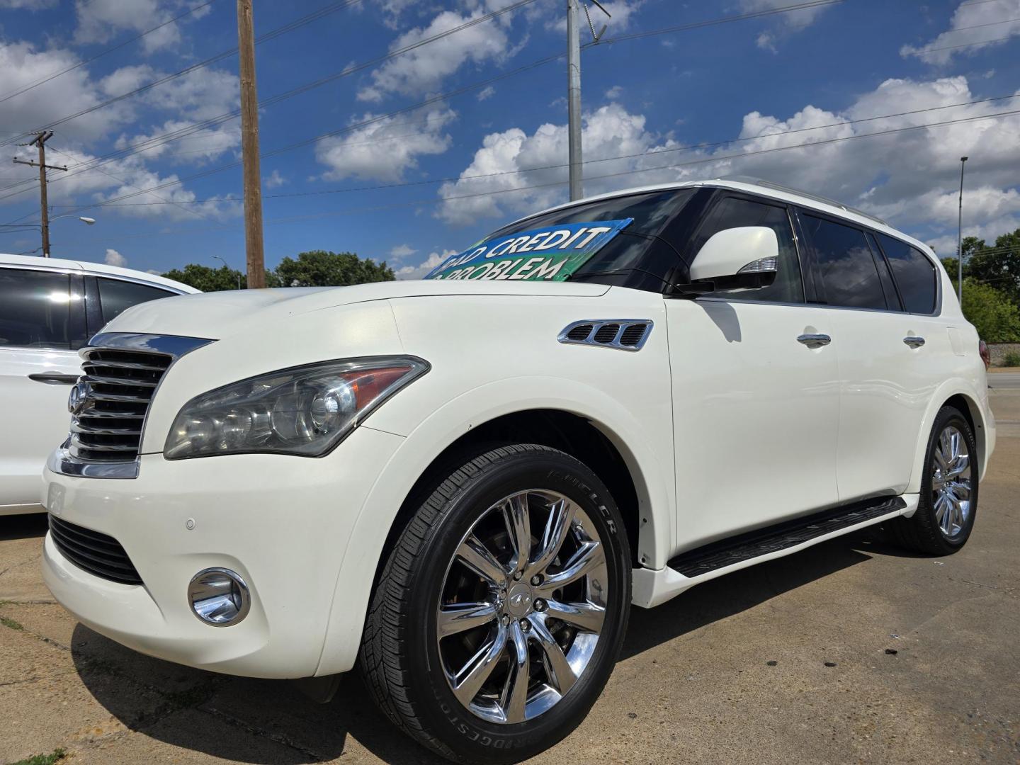 2011 DIAMOND WHITE Infiniti QX56 (JN8AZ2NF5B9) with an 5.6L V8 DOHC 32V engine, 5-Speed Auto transmission, located at 2660 S.Garland Avenue, Garland, TX, 75041, (469) 298-3118, 32.885551, -96.655602 - Photo#7