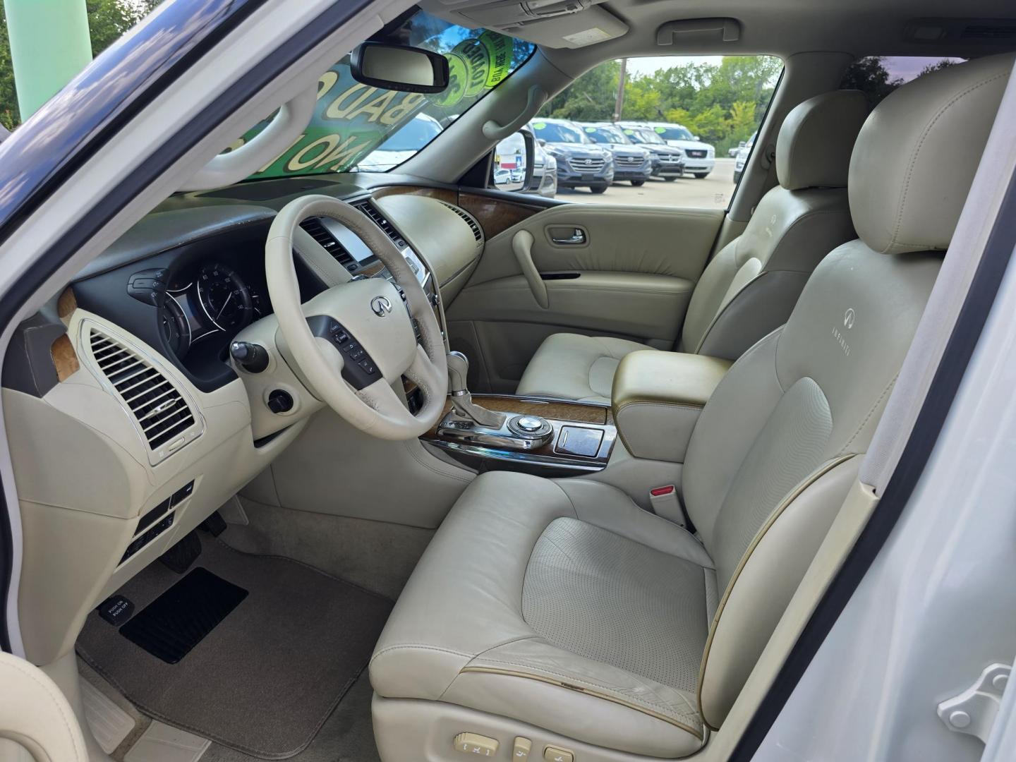 2011 DIAMOND WHITE Infiniti QX56 (JN8AZ2NF5B9) with an 5.6L V8 DOHC 32V engine, 5-Speed Auto transmission, located at 2660 S.Garland Avenue, Garland, TX, 75041, (469) 298-3118, 32.885551, -96.655602 - Photo#11