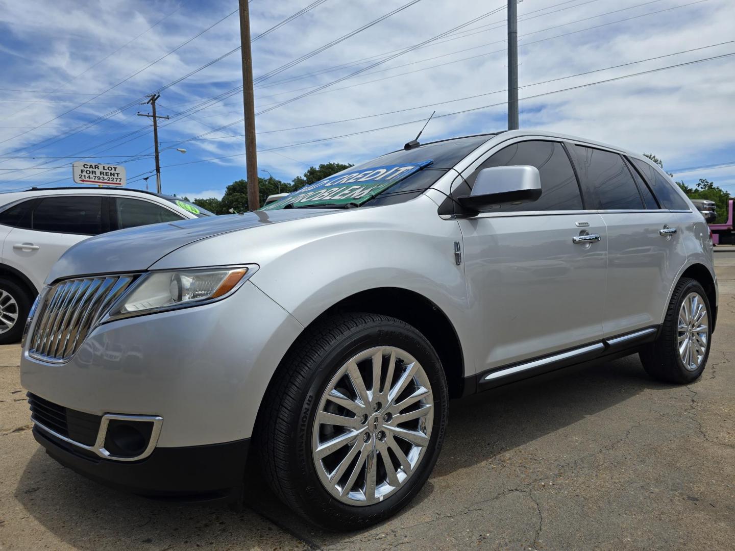 2011 SILVER Lincoln MKX (2LMDJ6JK7BB) with an 3.7L V6 DOHC 24V engine, 6-Speed Automatic transmission, located at 2660 S.Garland Avenue, Garland, TX, 75041, (469) 298-3118, 32.885551, -96.655602 - Photo#7