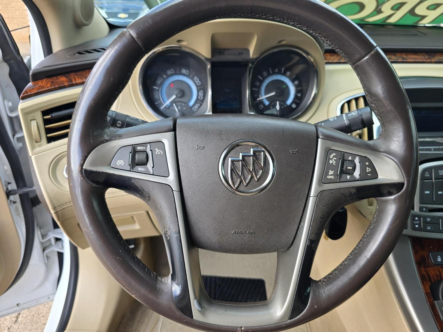 2012 WHITE Buick LaCrosse Premium Package 1, w/Leather (1G4GD5G31CF) with an 3.6L V6 DOHC 24V FFV engine, 6-Speed Automatic transmission, located at 2660 S.Garland Avenue, Garland, TX, 75041, (469) 298-3118, 32.885551, -96.655602 - Photo#12