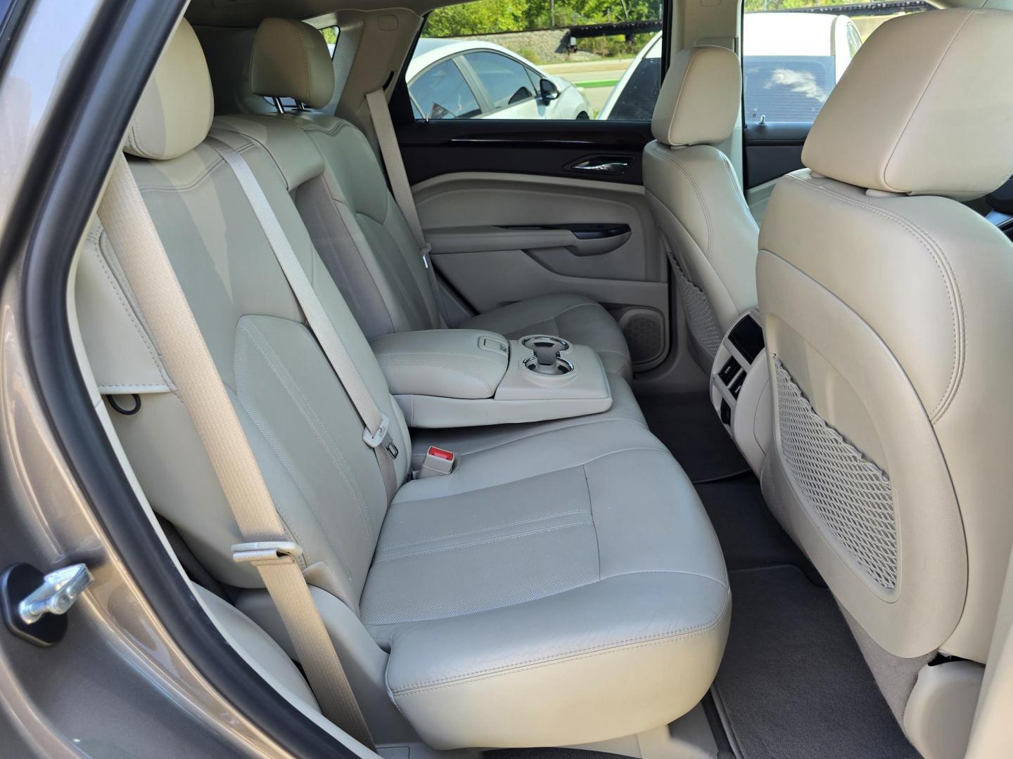 2012 Cadillac SRX Luxury (3GYFNAE3XCS) with an 3.6L V6 DOHC 24V FFV engine, 6-Speed Automatic transmission, located at 2660 S.Garland Avenue, Garland, TX, 75041, (469) 298-3118, 32.885551, -96.655602 - Photo#19