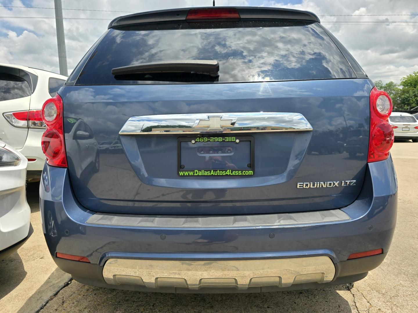 2012 BLUE Chevrolet Equinox LTZ (2GNALFEK8C6) with an 2.4L L4 DOHC 16V engine, 6-Speed Automatic transmission, located at 2660 S.Garland Avenue, Garland, TX, 75041, (469) 298-3118, 32.885551, -96.655602 - Photo#4